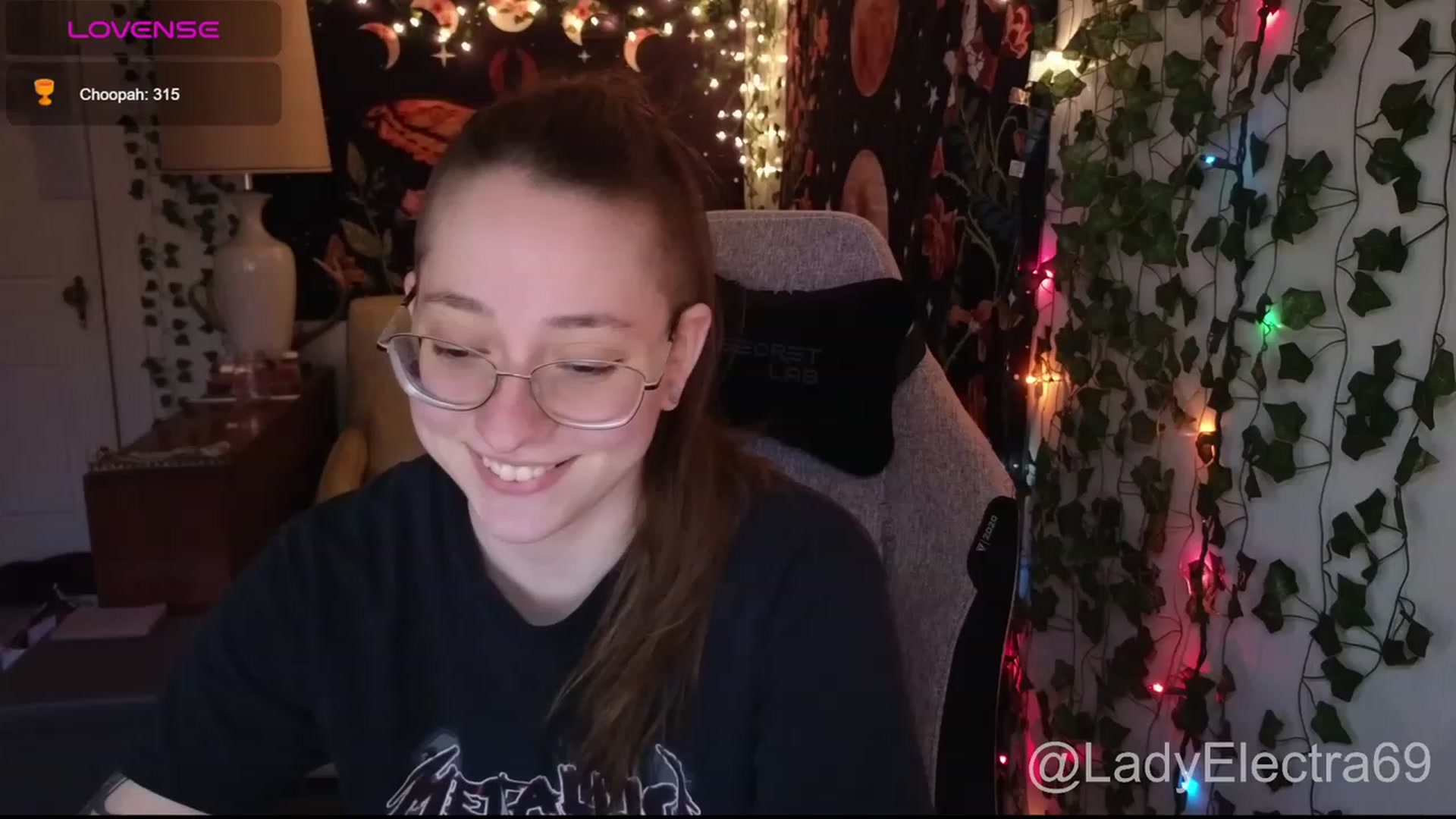 Gallery image thumbnail from LadyElectra69's myfreecams stream on, 01/10/2024, 20:23 image 9 of 20