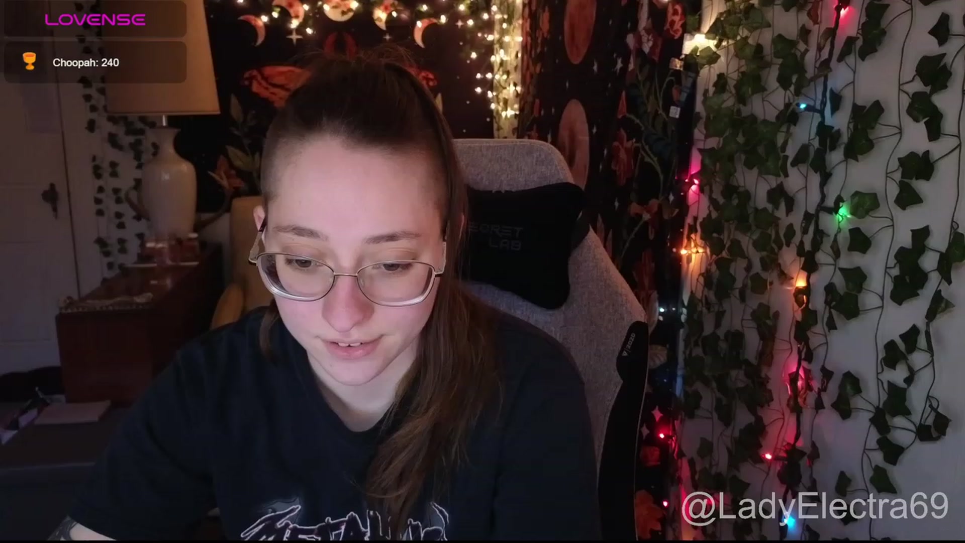 Gallery image thumbnail from LadyElectra69's myfreecams stream on, 01/10/2024, 20:23 image 3 of 20