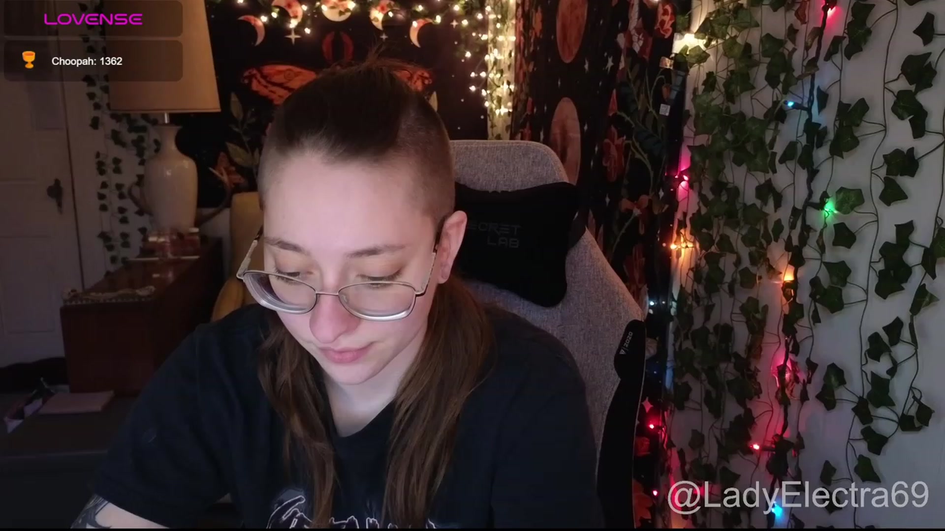 Gallery image thumbnail from LadyElectra69's myfreecams stream on, 01/10/2024, 21:05 image 19 of 20