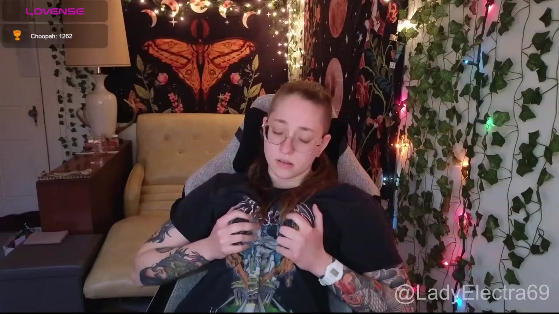 Gallery image thumbnail from LadyElectra69's myfreecams stream on, 01/10/2024, 21:05 image 14 of 20