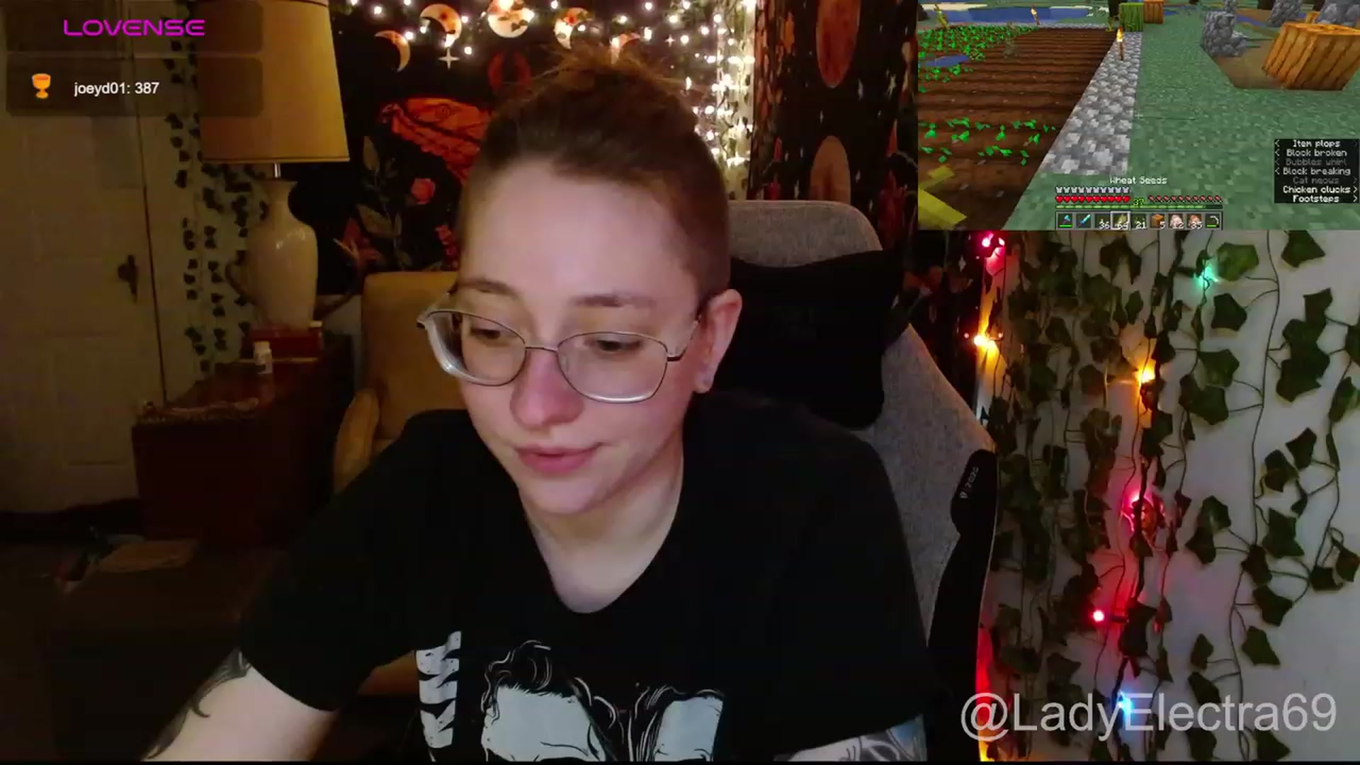 Gallery image thumbnail from LadyElectra69's myfreecams stream on, 01/16/2024, 03:05 image 4 of 20