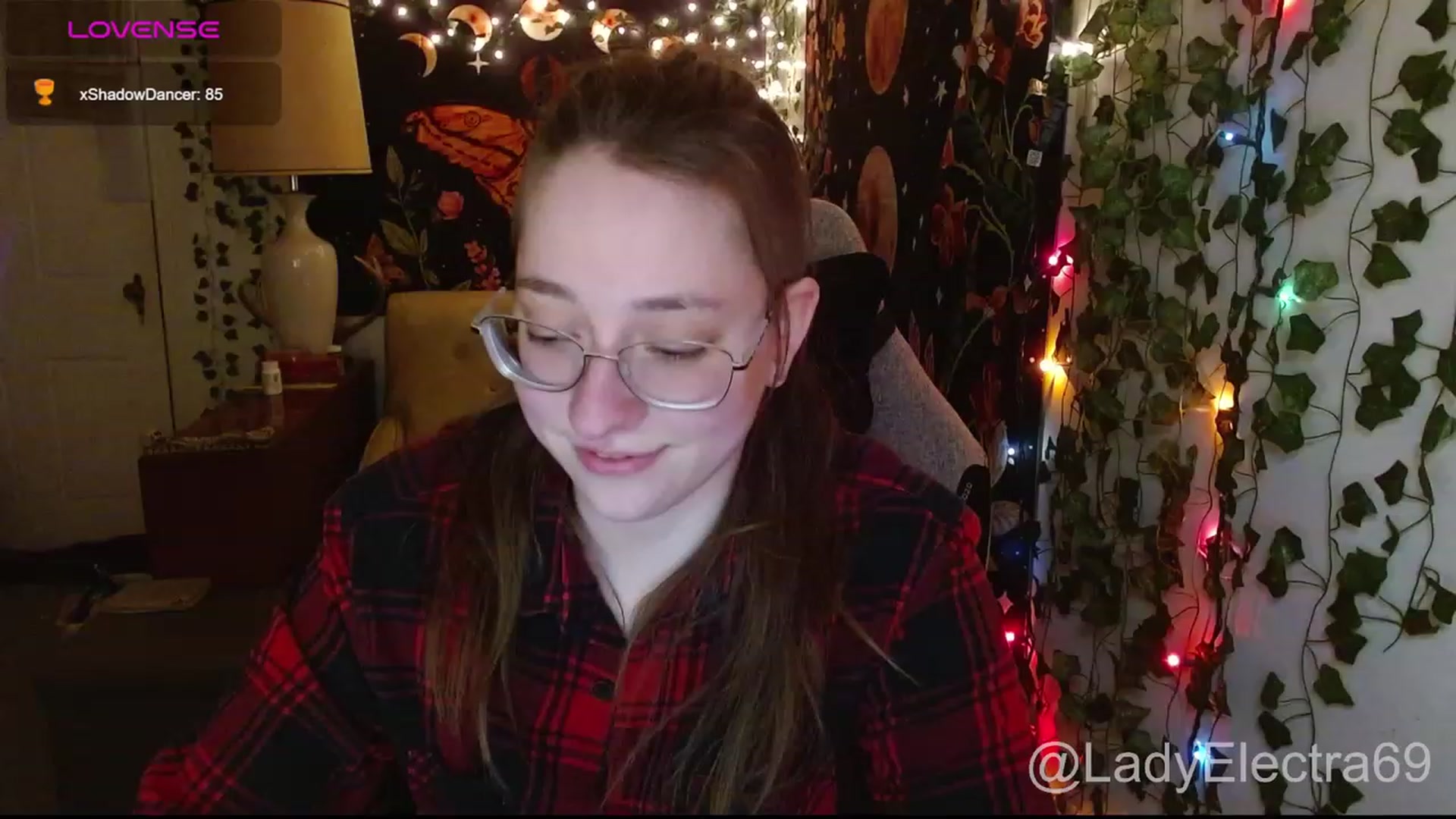 Gallery image thumbnail from LadyElectra69's myfreecams stream on, 01/17/2024, 01:33 image 11 of 20
