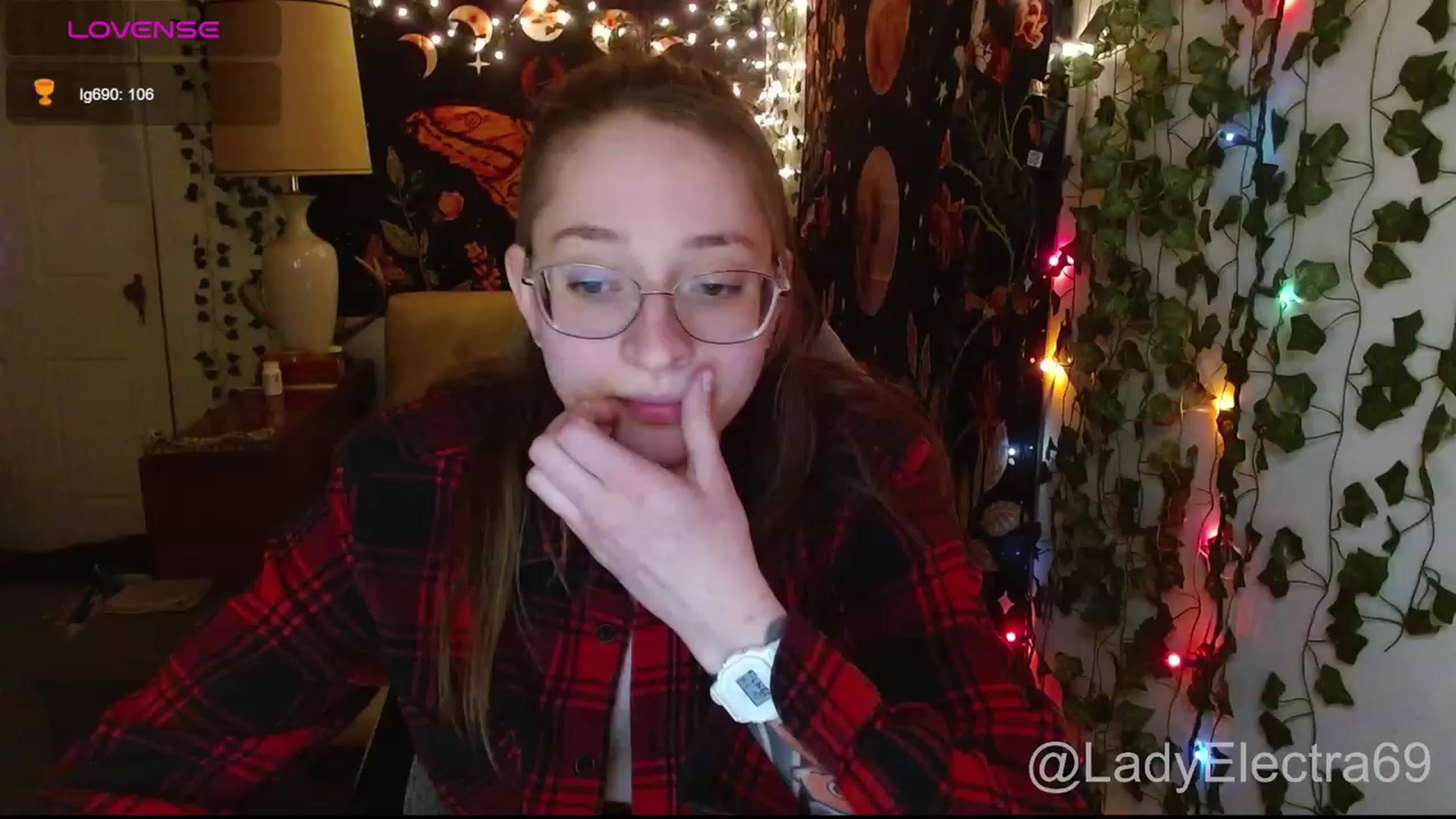 Gallery image thumbnail from LadyElectra69's myfreecams stream on, 01/17/2024, 01:33 image 14 of 20