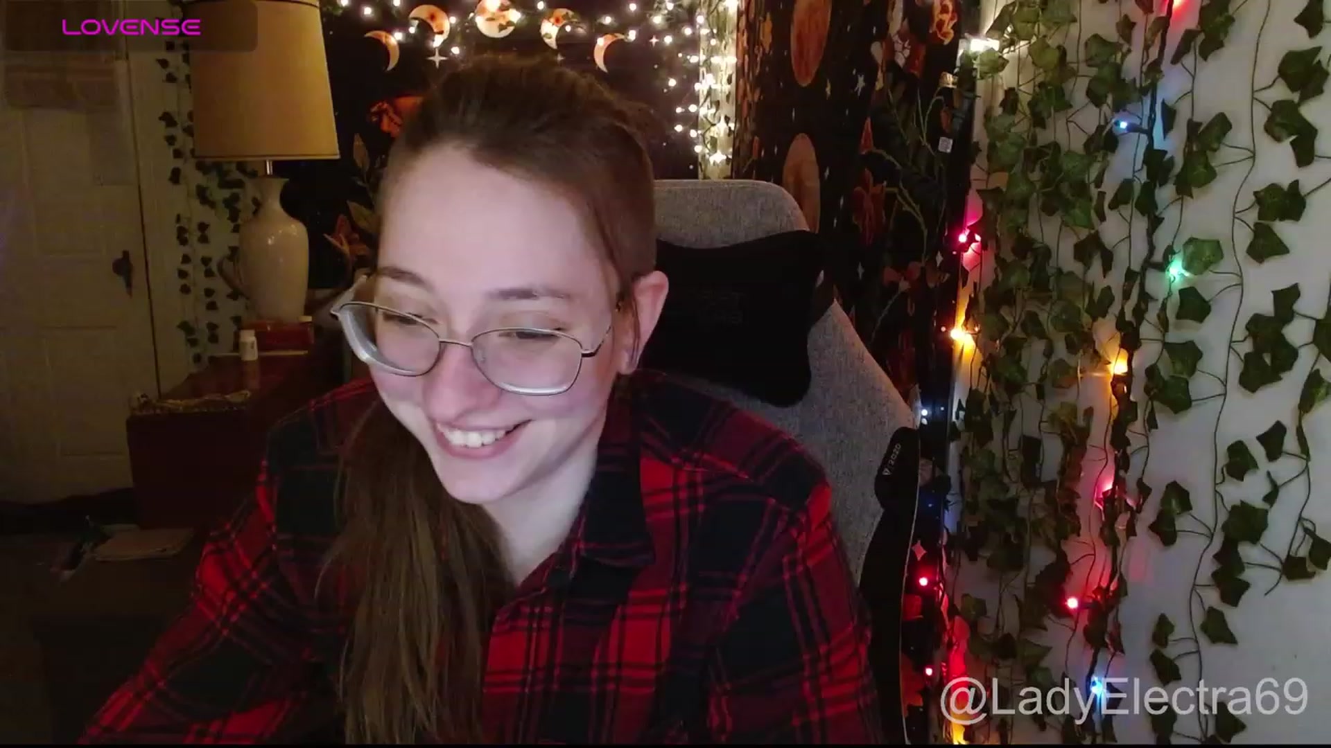 Gallery image thumbnail from LadyElectra69's myfreecams stream on, 01/17/2024, 01:33 image 3 of 20