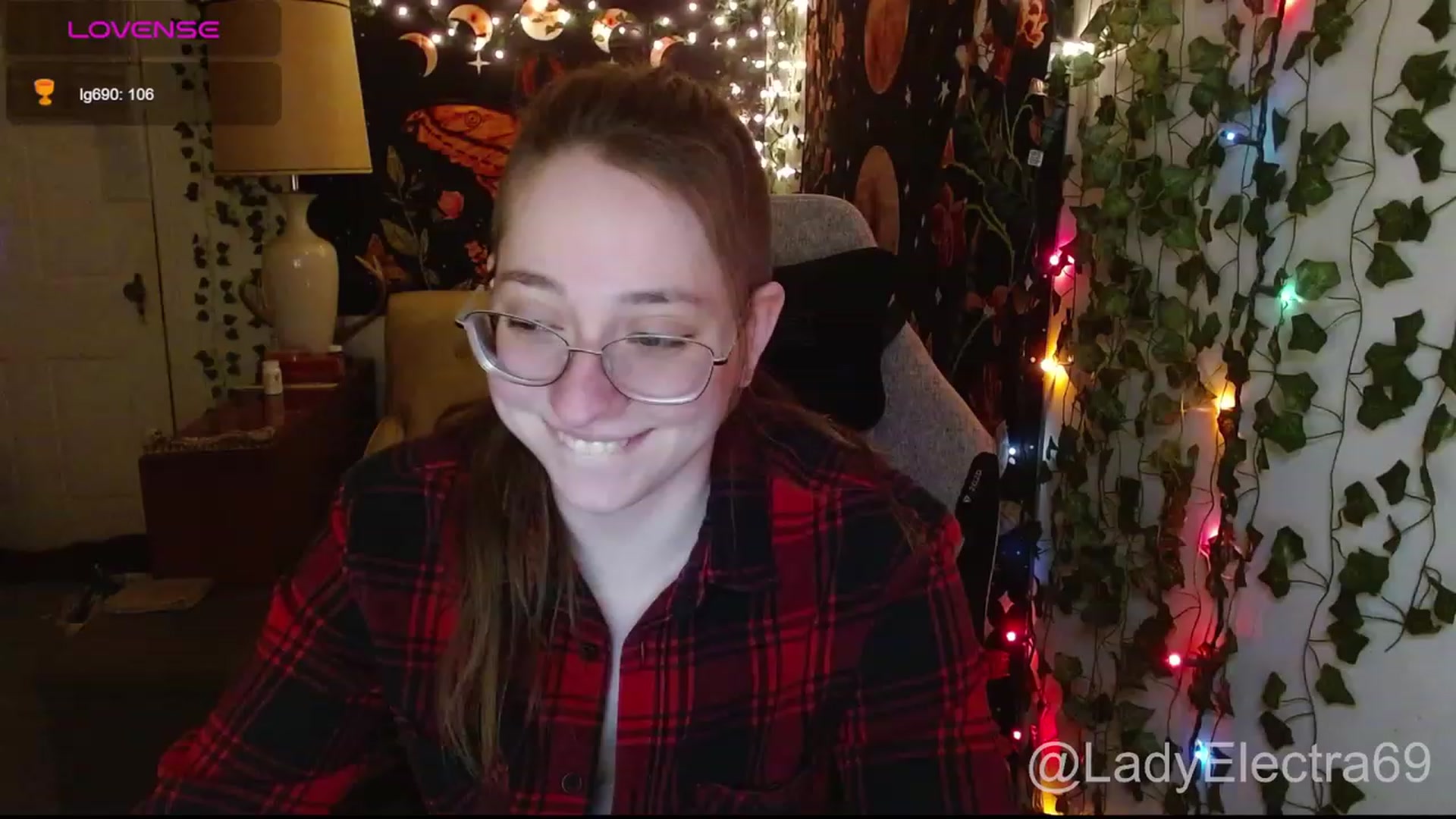 Gallery image thumbnail from LadyElectra69's myfreecams stream on, 01/17/2024, 01:33 image 13 of 20