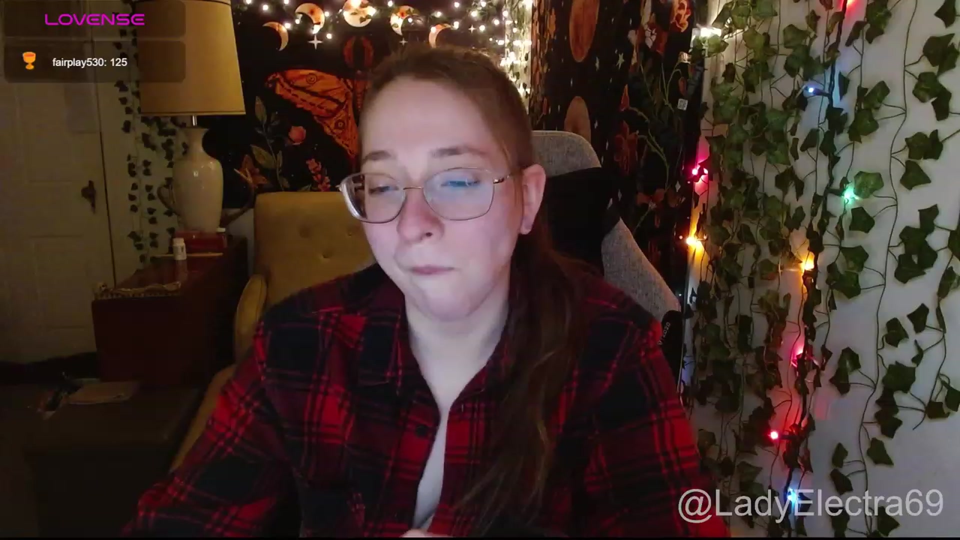 Gallery image thumbnail from LadyElectra69's myfreecams stream on, 01/17/2024, 01:33 image 20 of 20