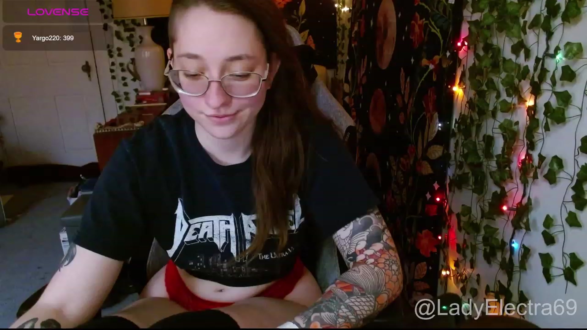 Gallery image thumbnail from LadyElectra69's myfreecams stream on, 01/19/2024, 21:42 image 10 of 20