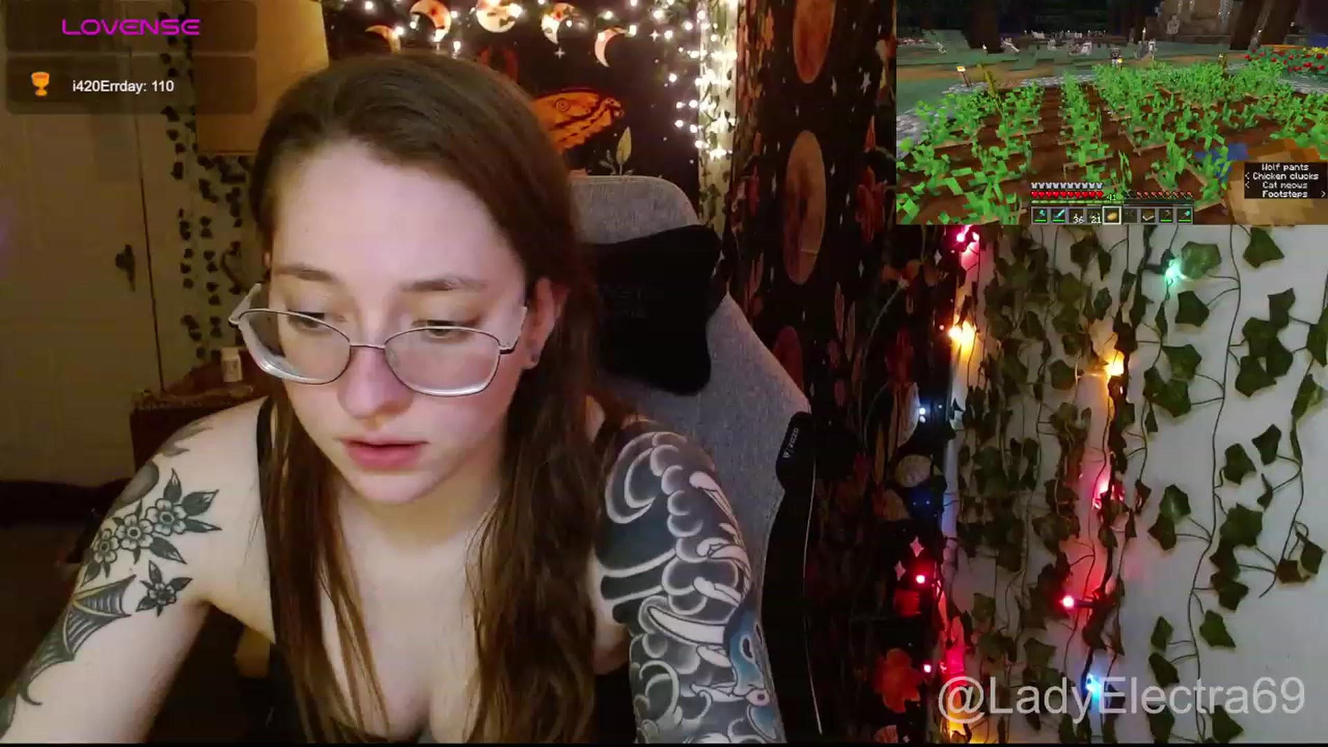 Gallery image thumbnail from LadyElectra69's myfreecams stream on, 01/22/2024, 05:35 image 1 of 20