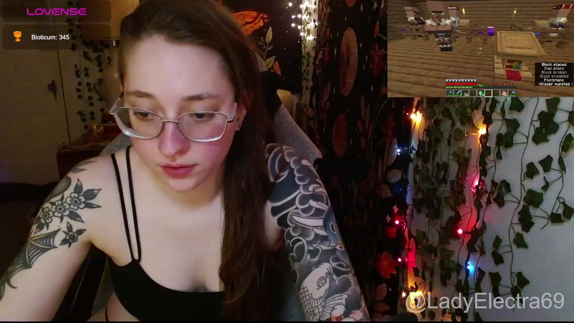 Gallery image thumbnail from LadyElectra69's myfreecams stream on, 01/23/2024, 03:43 image 1 of 20