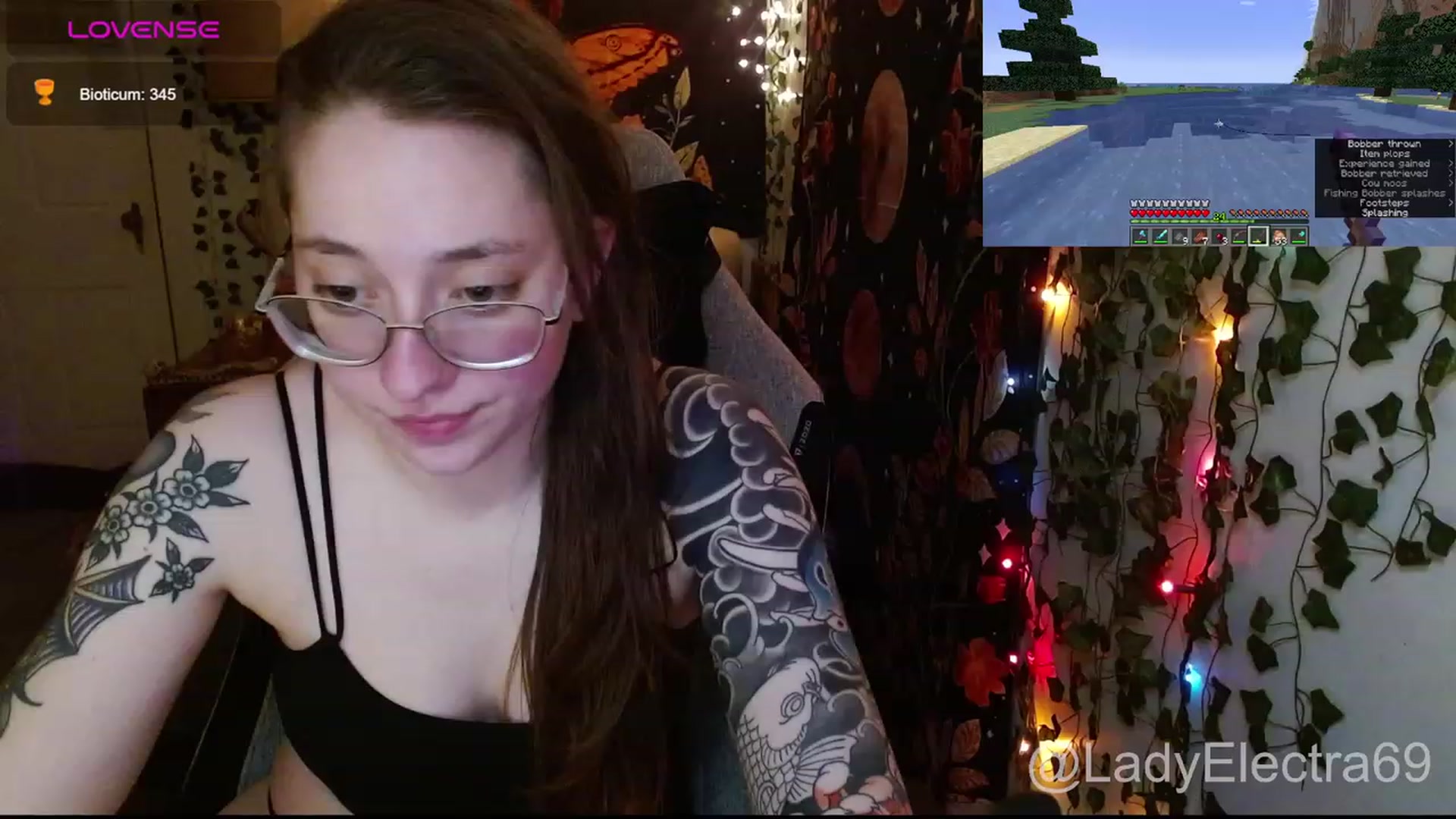 Gallery image thumbnail from LadyElectra69's myfreecams stream on, 01/23/2024, 03:43 image 15 of 20