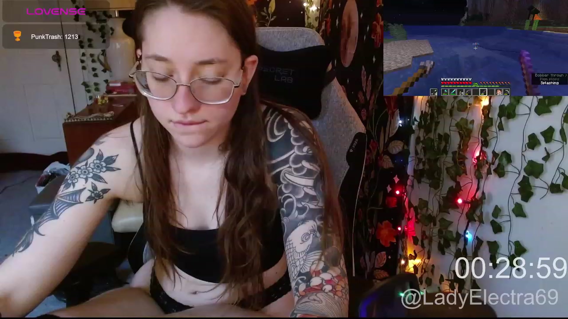Gallery image thumbnail from LadyElectra69's myfreecams stream on, 01/25/2024, 20:06 image 14 of 20