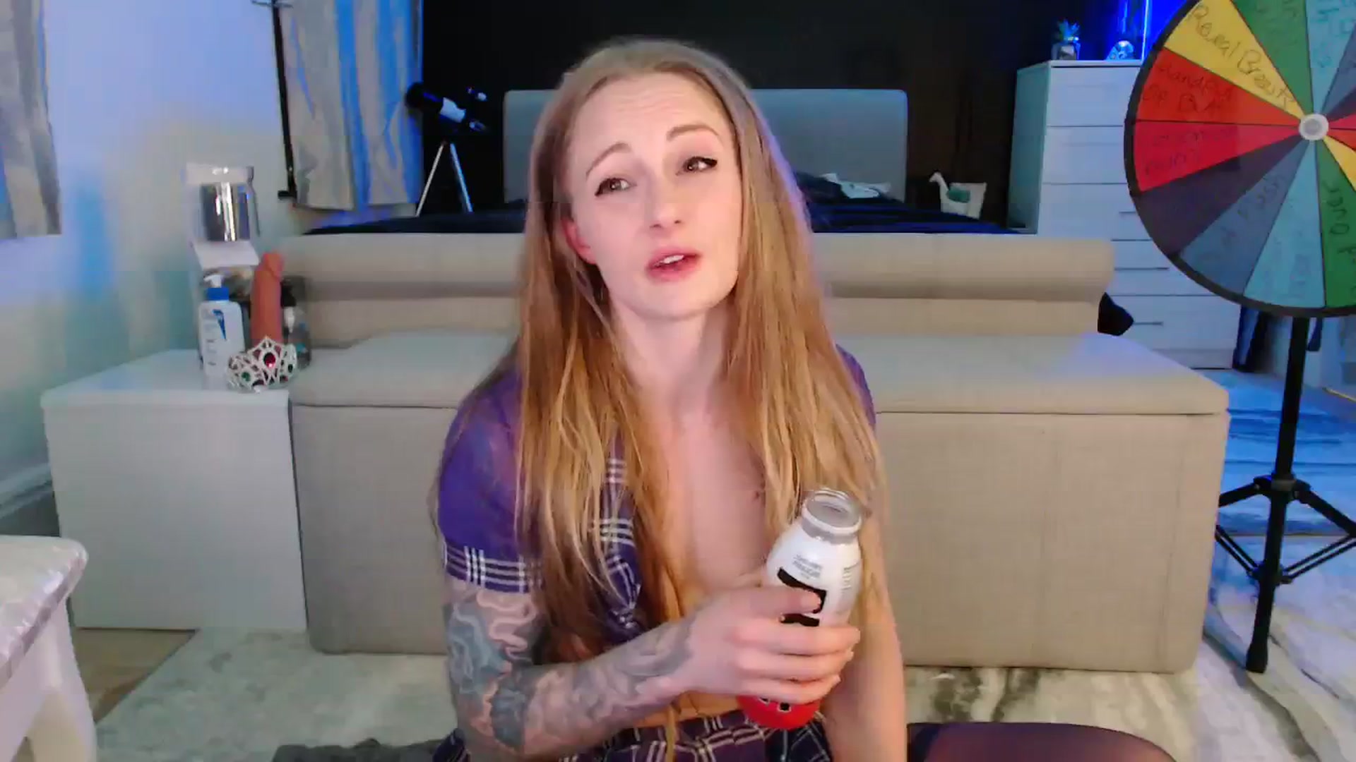 Gallery image thumbnail from LadyElizabeth's myfreecams stream on, 03/23/2024, 20:07 image 3 of 20