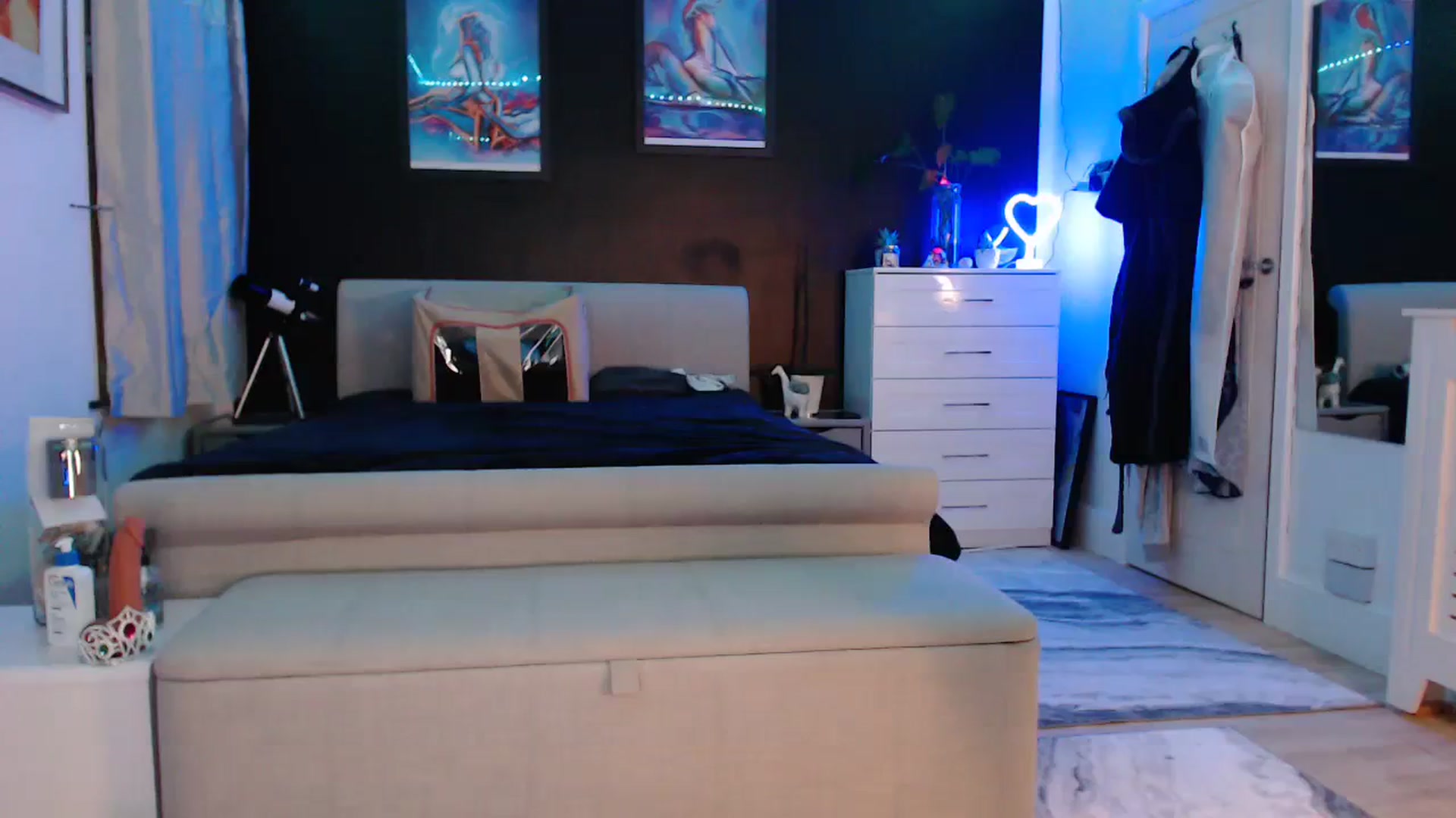 Gallery image thumbnail from LadyElizabeth's myfreecams stream on, 03/23/2024, 21:44 image 13 of 20