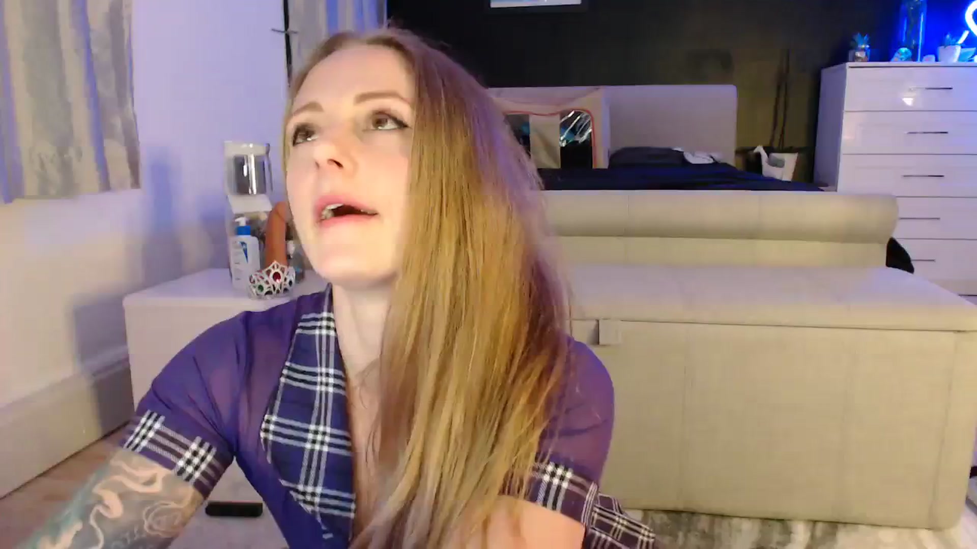 Gallery image thumbnail from LadyElizabeth's myfreecams stream on, 03/23/2024, 21:44 image 10 of 20