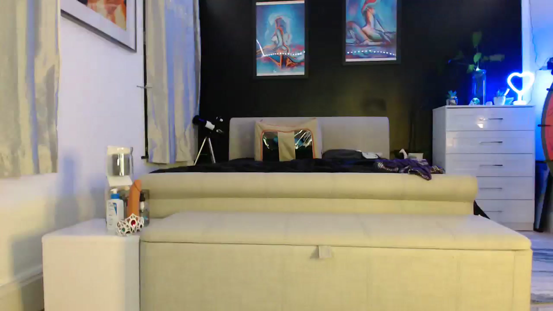 Gallery image thumbnail from LadyElizabeth's myfreecams stream on, 03/23/2024, 21:44 image 17 of 20