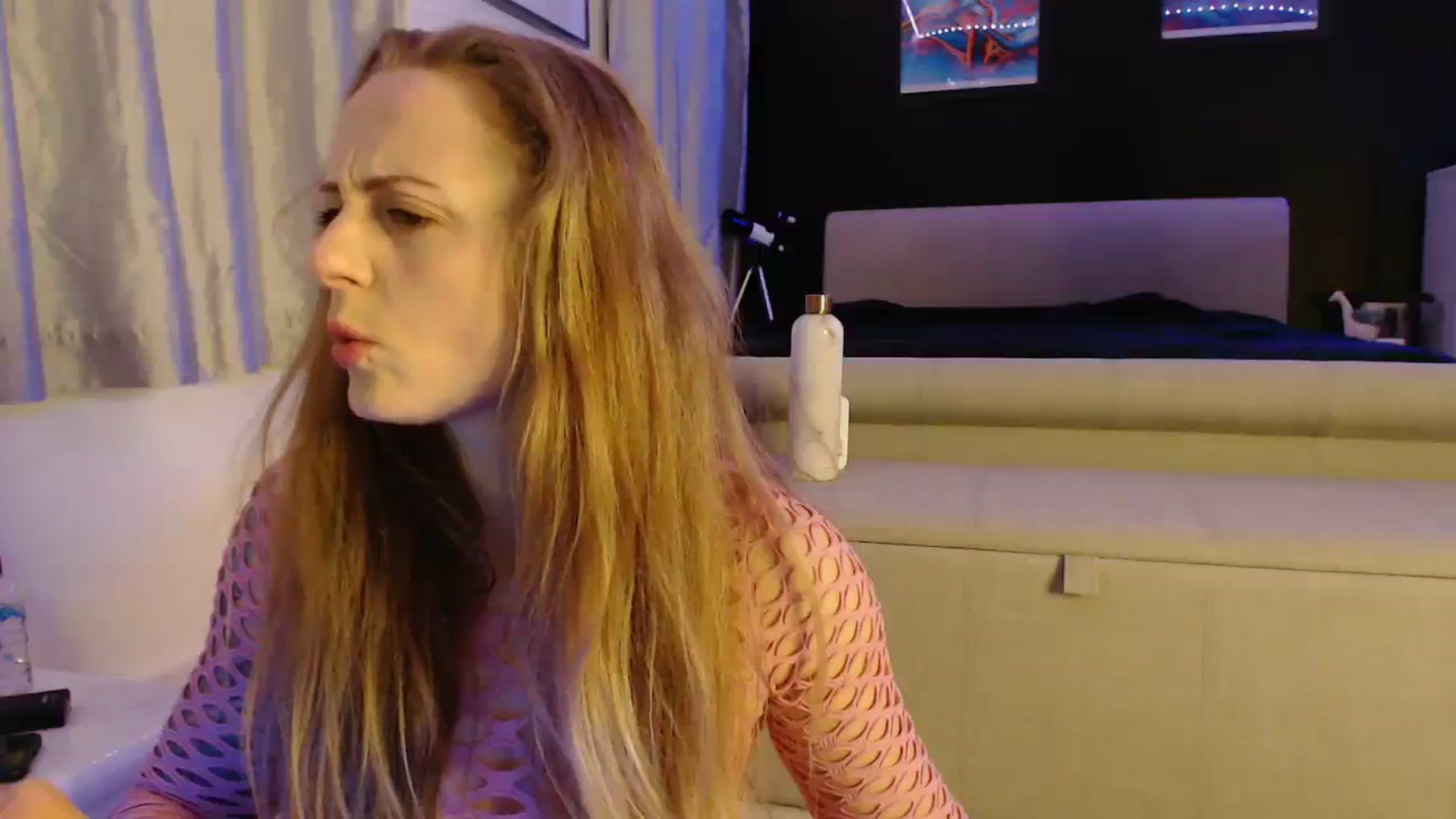 Gallery image thumbnail from LadyElizabeth's myfreecams stream on, 03/25/2024, 21:11 image 9 of 20