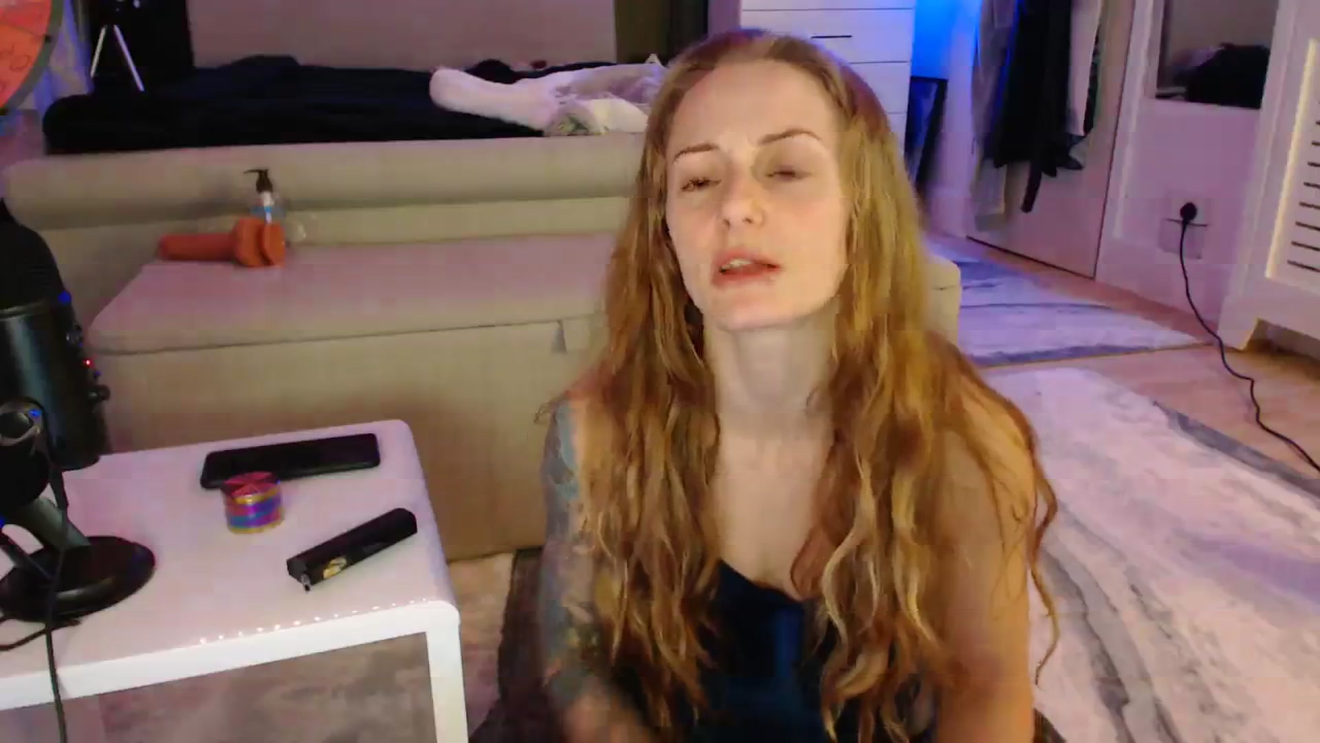 Gallery image thumbnail from LadyElizabeth's myfreecams stream on, 03/29/2024, 21:33 image 13 of 20