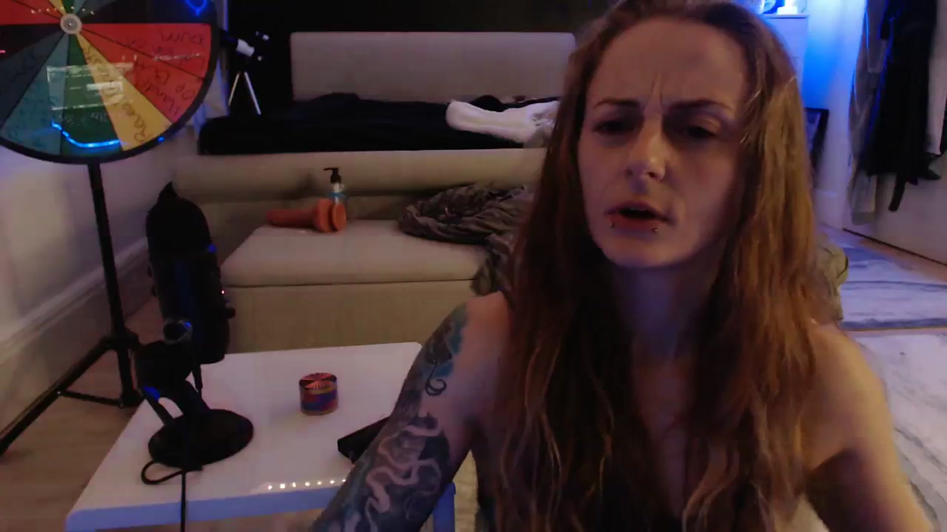 Gallery image thumbnail from LadyElizabeth's myfreecams stream on, 03/29/2024, 21:33 image 11 of 20