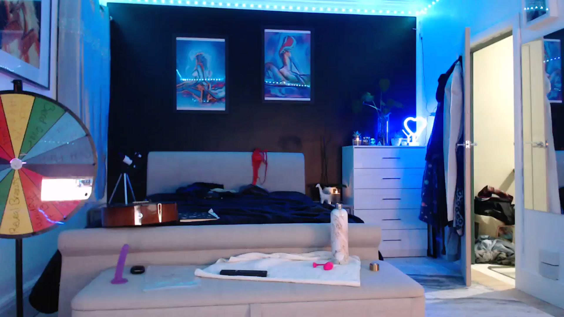 Gallery image thumbnail from LadyElizabeth's myfreecams stream on, 04/03/2024, 21:01 image 18 of 20