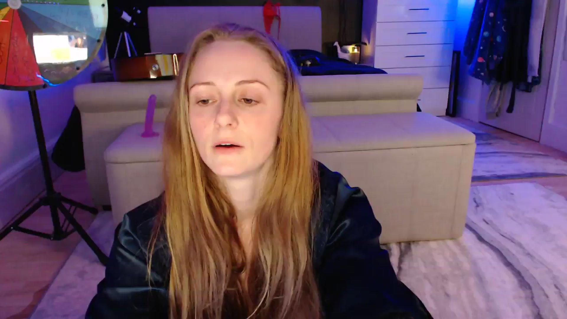 Gallery image thumbnail from LadyElizabeth's myfreecams stream on, 04/03/2024, 21:01 image 3 of 20