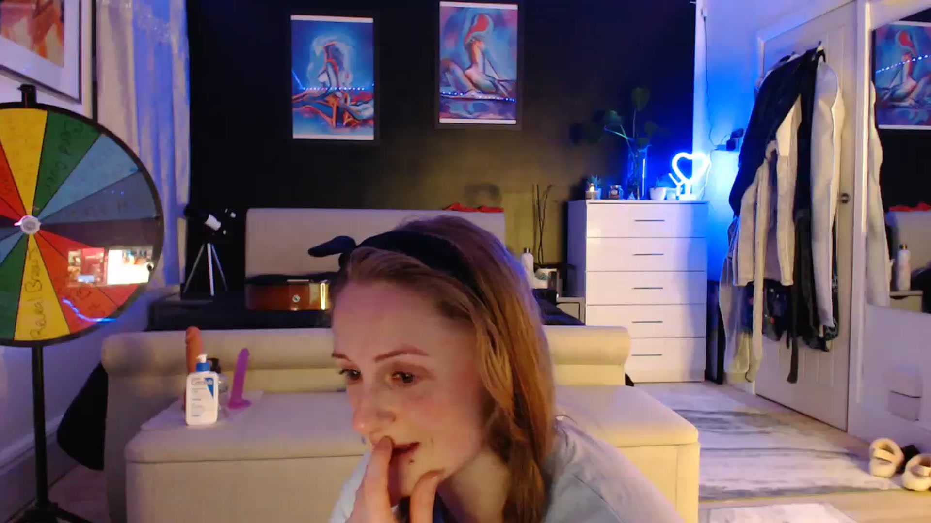 Gallery image thumbnail from LadyElizabeth's myfreecams stream on, 04/04/2024, 22:28 image 10 of 20