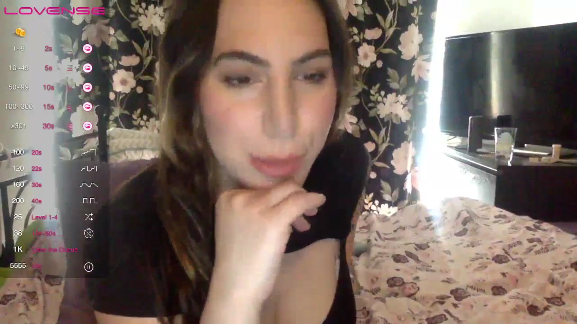 Gallery image thumbnail from LadyEmm's myfreecams stream on, 06/07/2023, 19:56 image 5 of 20