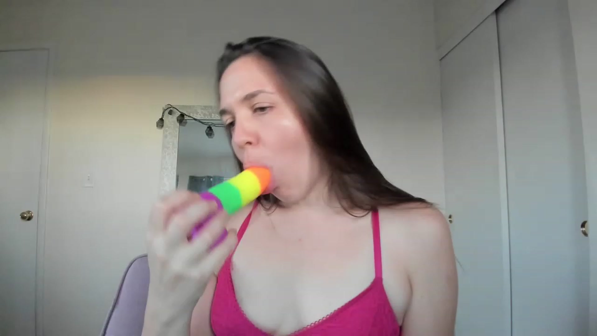 Gallery image thumbnail from LadyLeilah's myfreecams stream on, 11/25/2022, 24:48 image 4 of 20