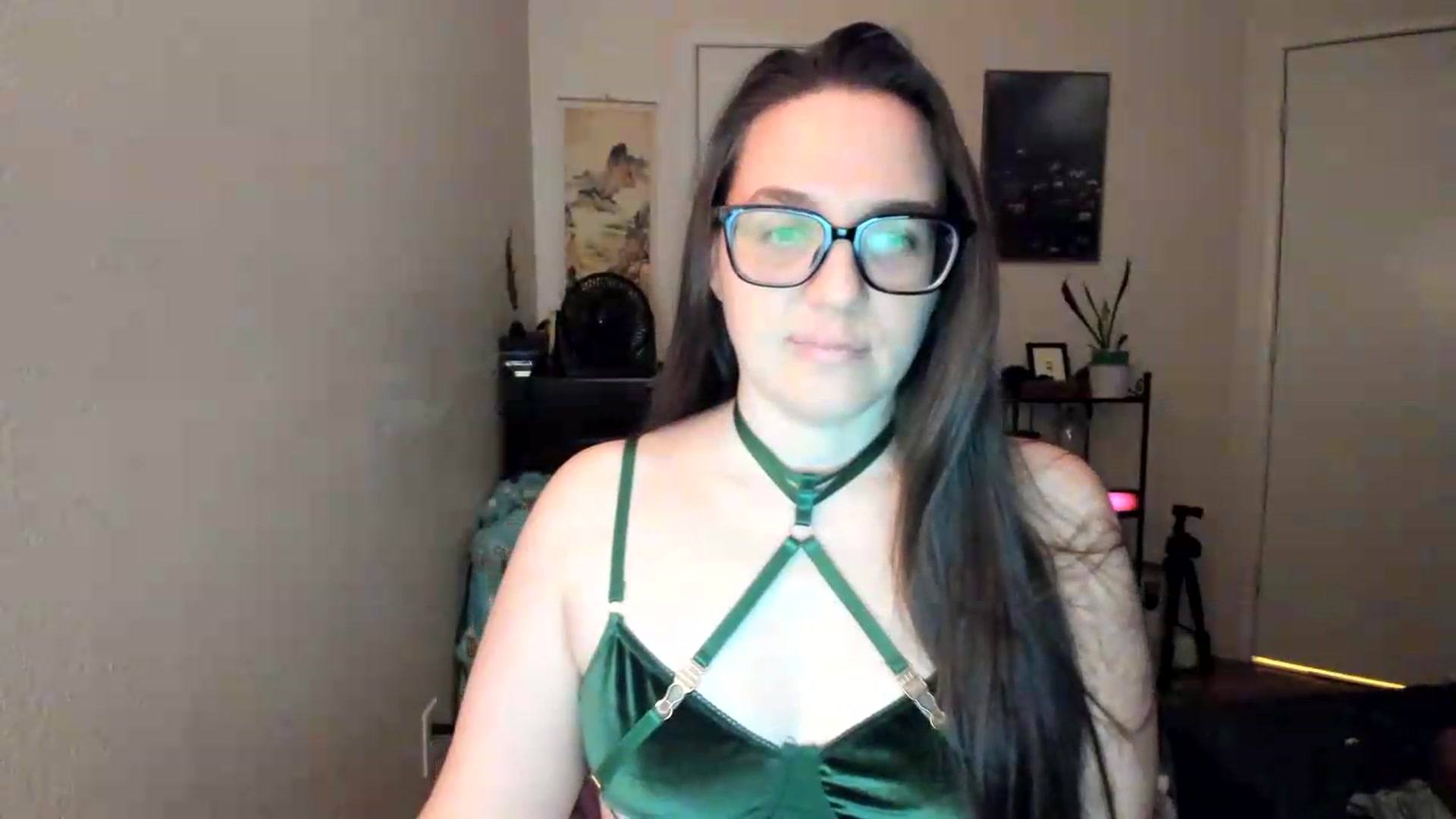 Gallery image thumbnail from LadyLeilah's myfreecams stream on, 08/04/2026, 07:00 image 4 of 20
