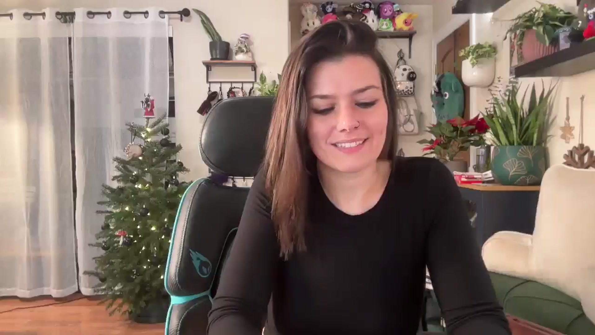 Gallery image thumbnail from LadyLena1's myfreecams stream on, 12/15/2024, 19:25 image 14 of 20