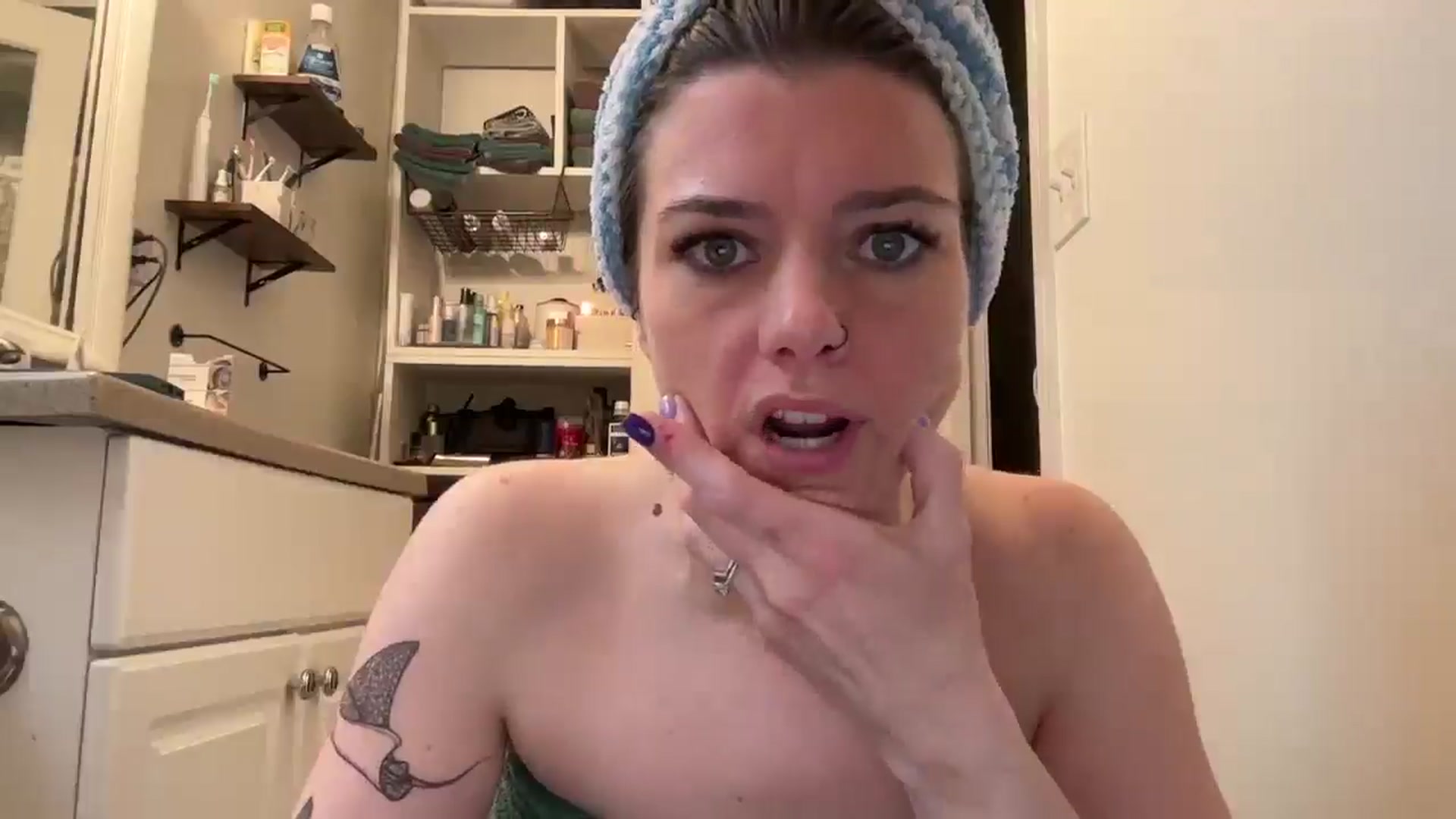 Gallery image thumbnail from LadyLena1's myfreecams stream on, 03/21/2025, 17:22 image 9 of 20