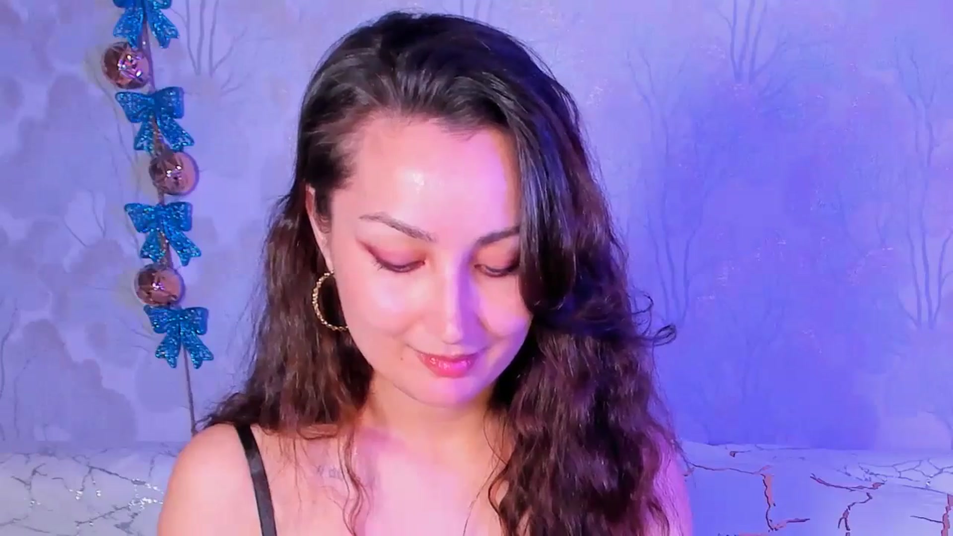 Gallery image thumbnail from LadyLexa's myfreecams stream on, 12/25/2024, 14:12 image 17 of 20