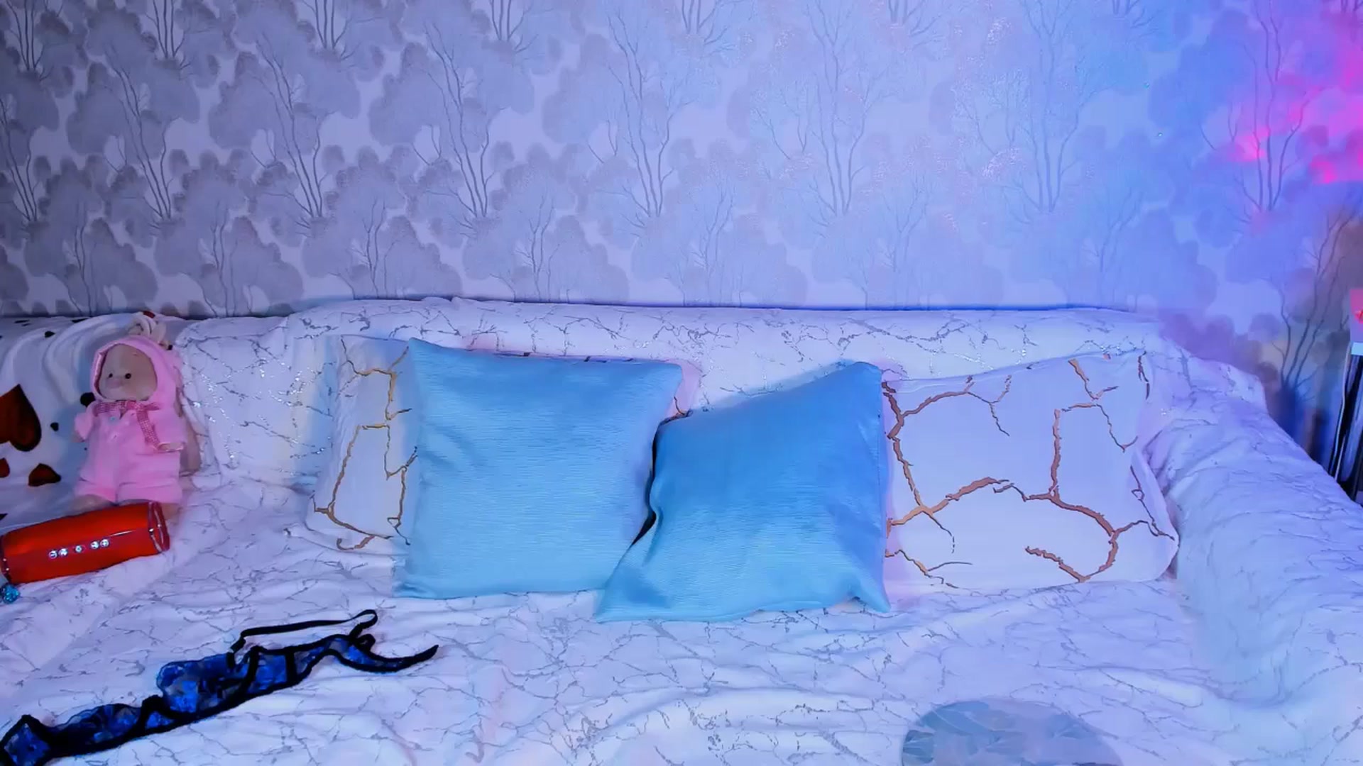 Gallery image thumbnail from LadyLexa's myfreecams stream on, 03/15/2025, 13:41 image 11 of 20