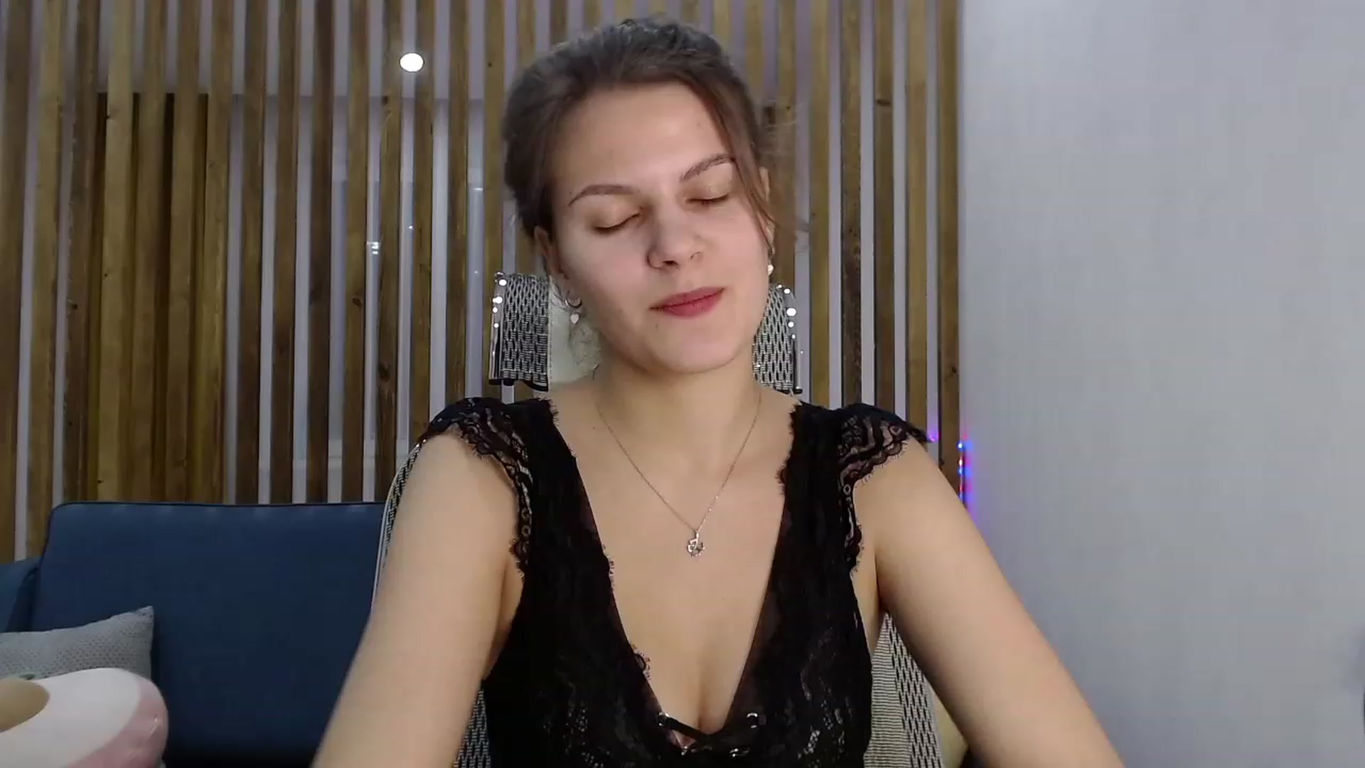 Gallery image thumbnail from LadyLika's myfreecams stream on, 11/27/2022, 11:40 image 5 of 20