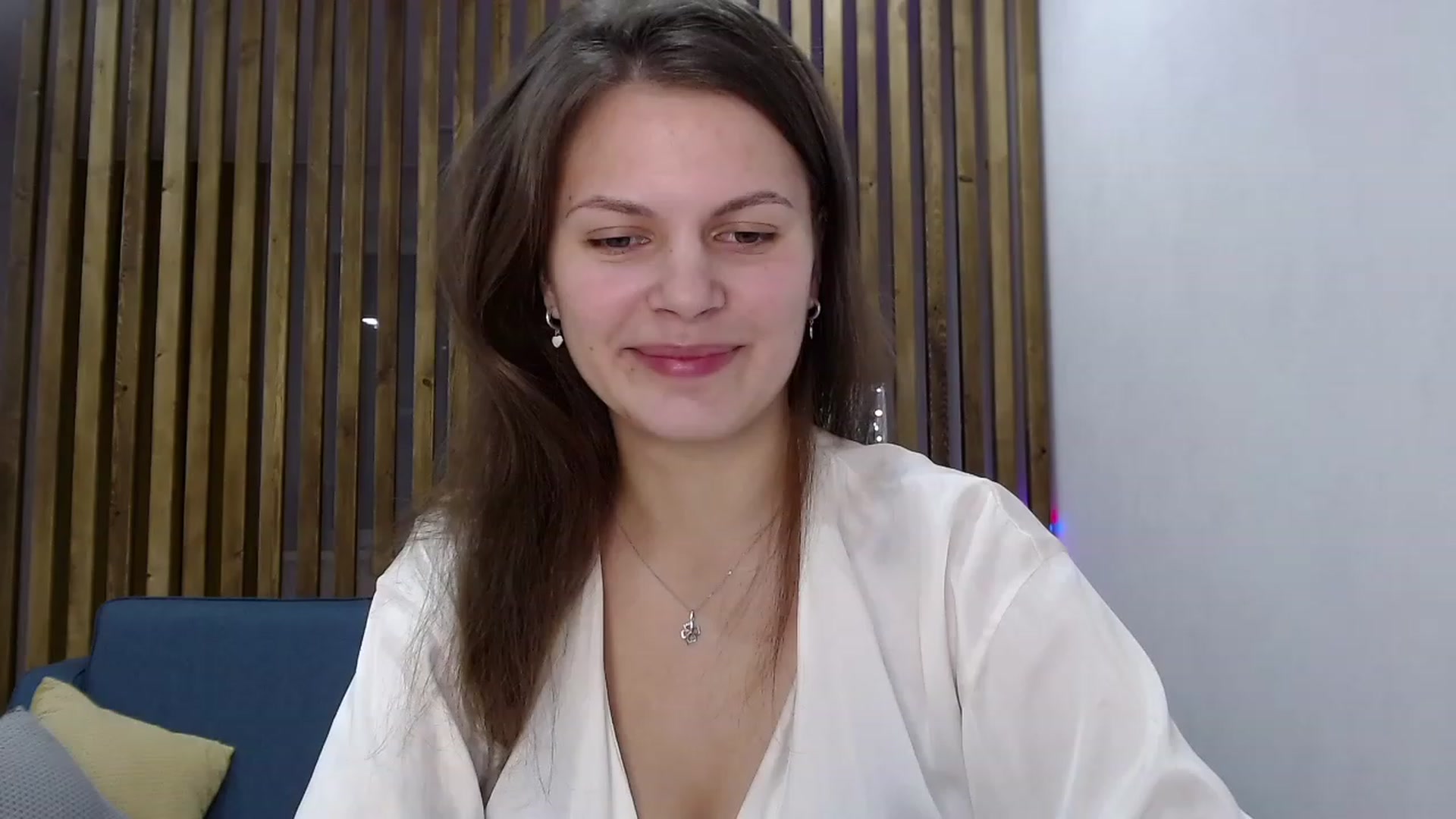 Gallery image thumbnail from LadyLika's myfreecams stream on, 12/24/2022, 13:11 image 8 of 20
