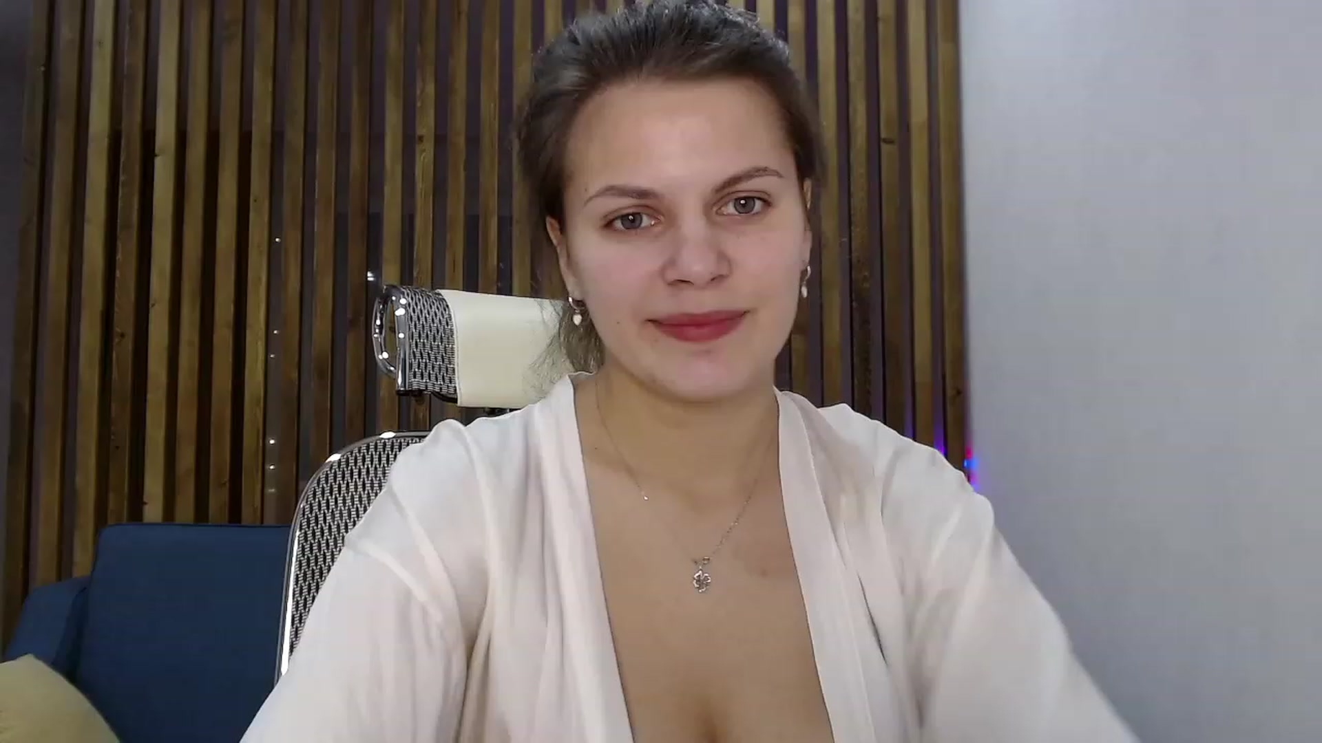 Gallery image thumbnail from LadyLika's myfreecams stream on, 12/25/2022, 11:17 image 4 of 20