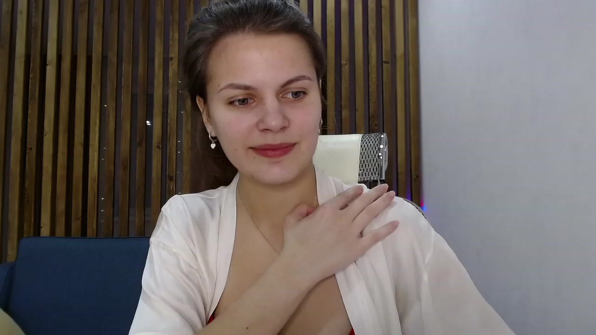 Gallery image thumbnail from LadyLika's myfreecams stream on, 12/25/2022, 11:17 image 10 of 20