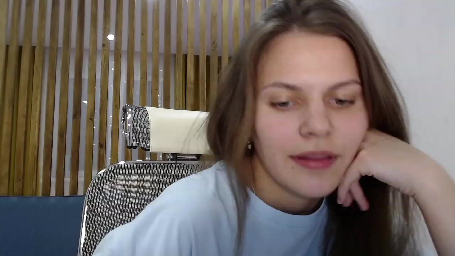 Gallery image thumbnail from LadyLika's myfreecams stream on, 02/05/2023, 13:58 image 13 of 20