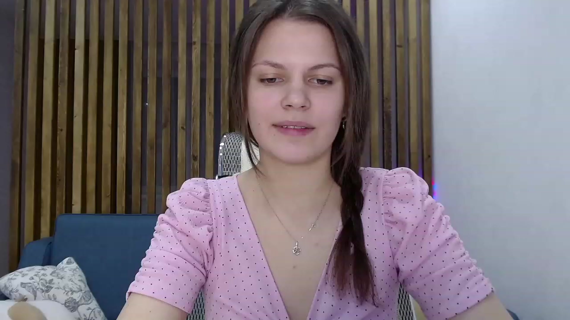 Gallery image thumbnail from LadyLika's myfreecams stream on, 03/02/2023, 14:42 image 9 of 20