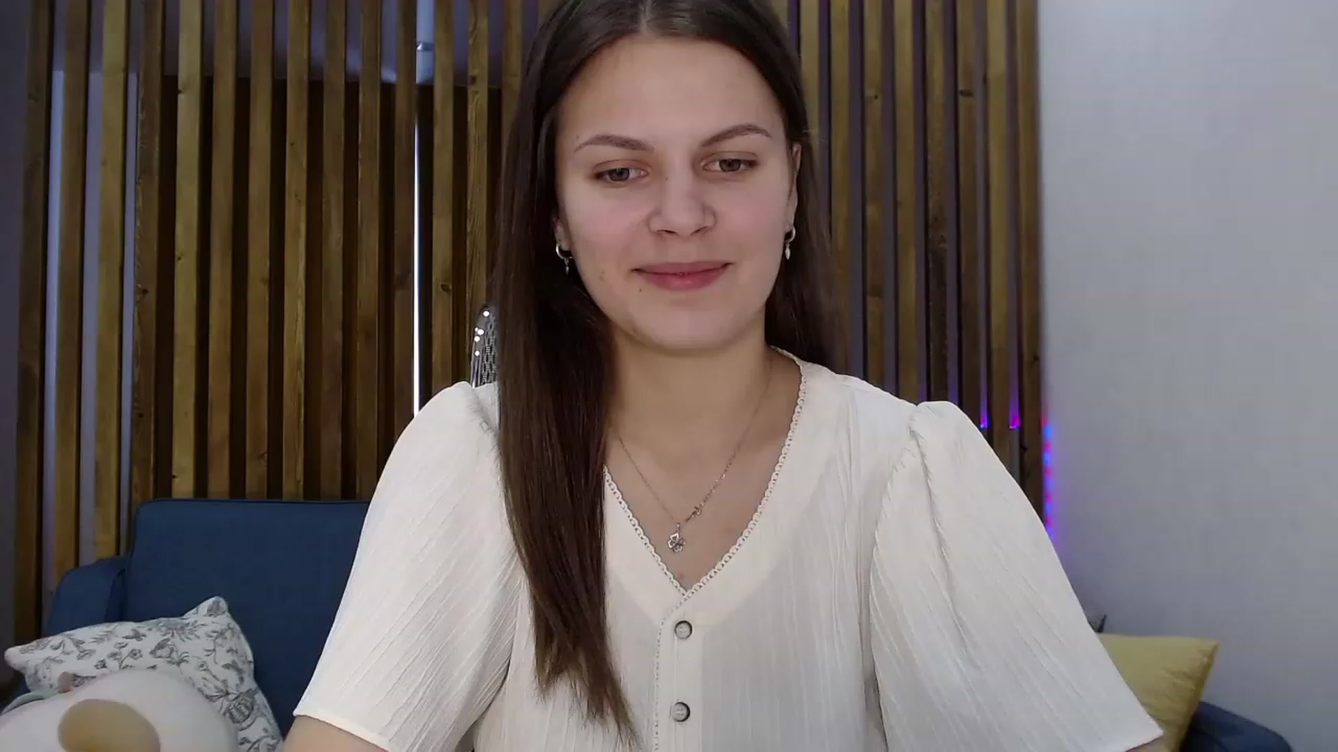 Gallery image thumbnail from LadyLika's myfreecams stream on, 03/04/2023, 08:51 image 13 of 20
