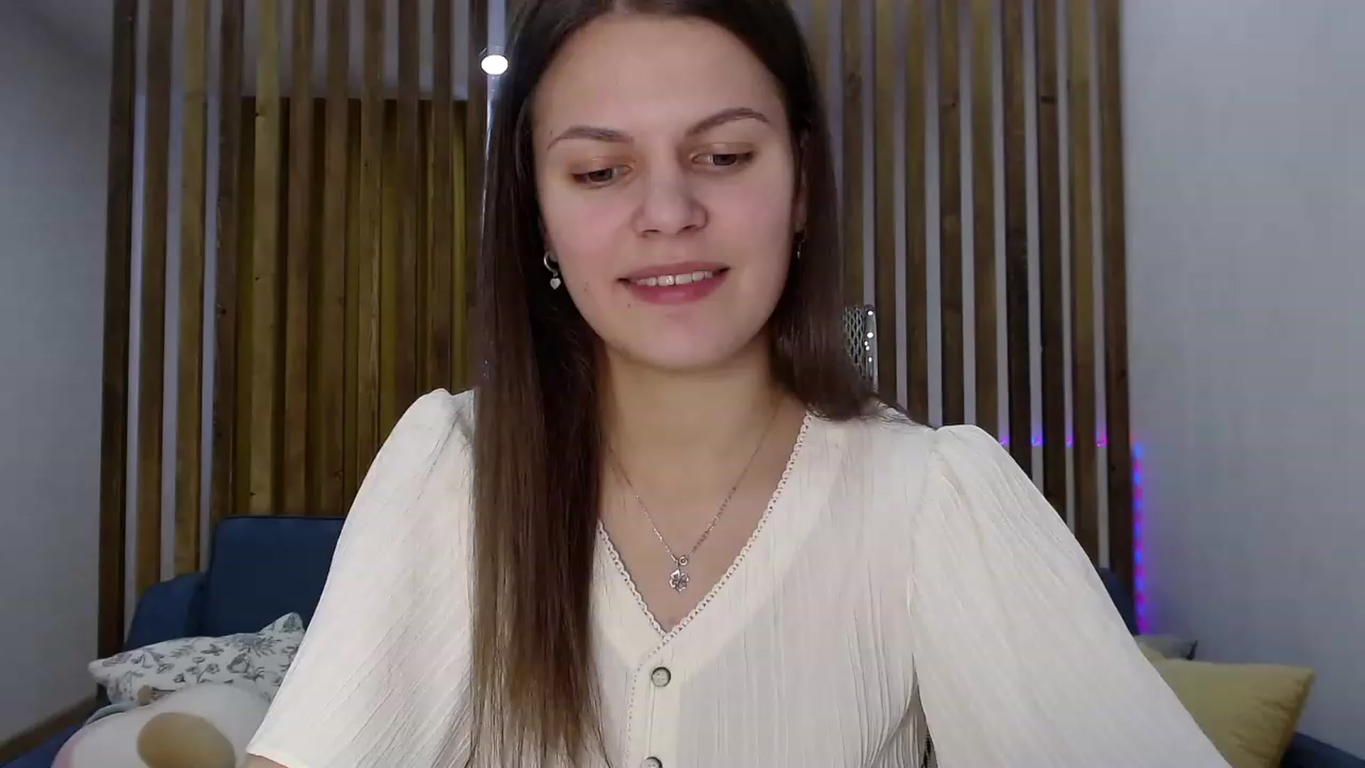 Gallery image thumbnail from LadyLika's myfreecams stream on, 03/04/2023, 08:51 image 17 of 20