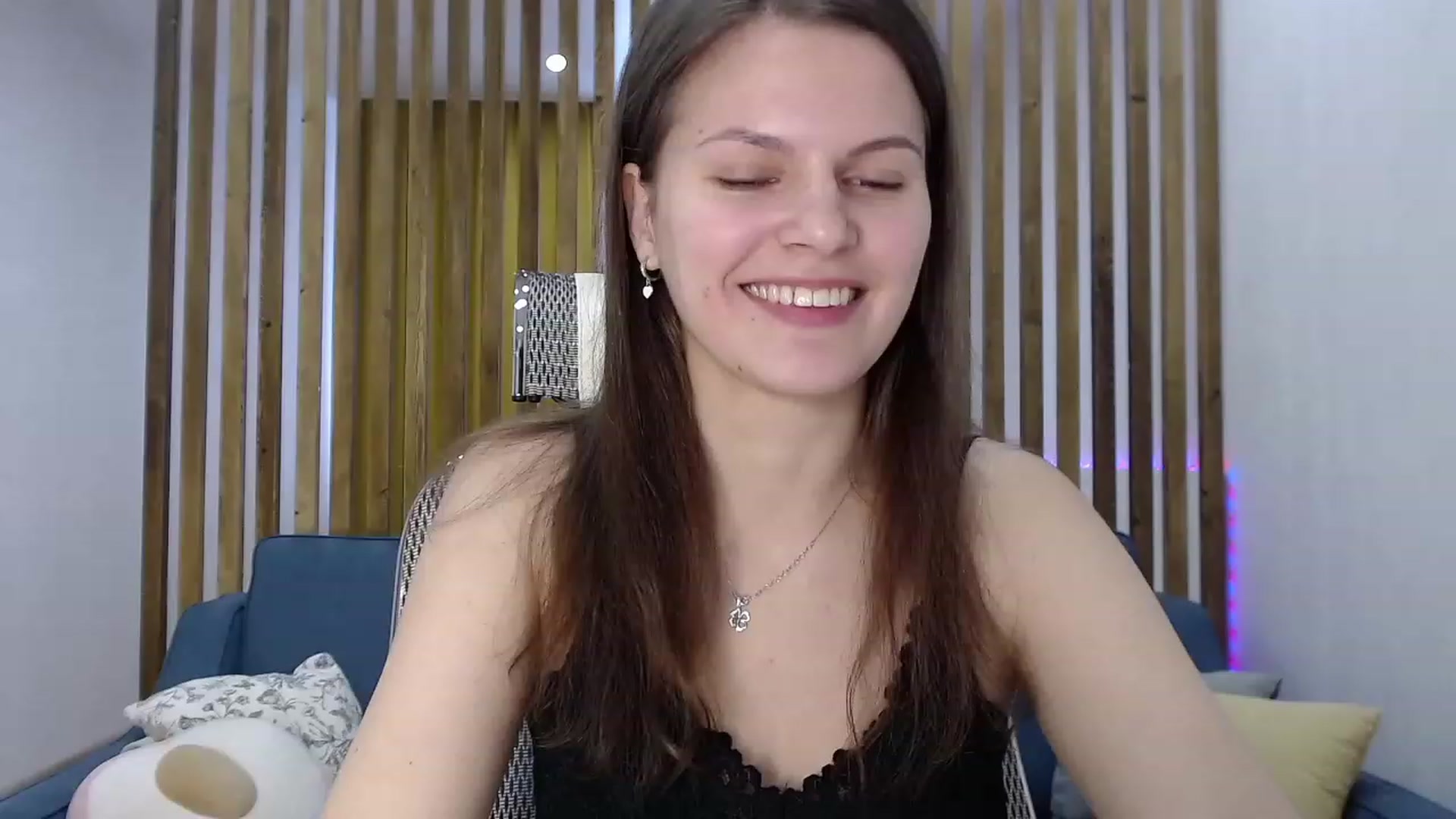 Gallery image thumbnail from LadyLika's myfreecams stream on, 03/05/2023, 05:17 image 16 of 20