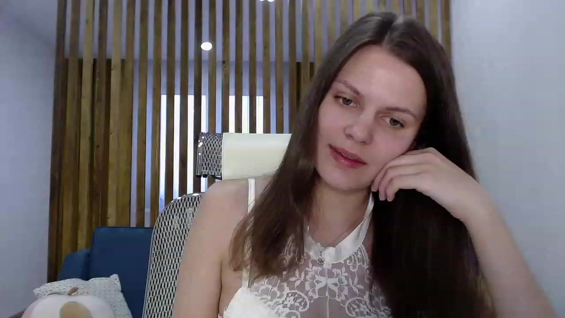 Gallery image thumbnail from LadyLika's myfreecams stream on, 04/08/2023, 12:37 image 15 of 20