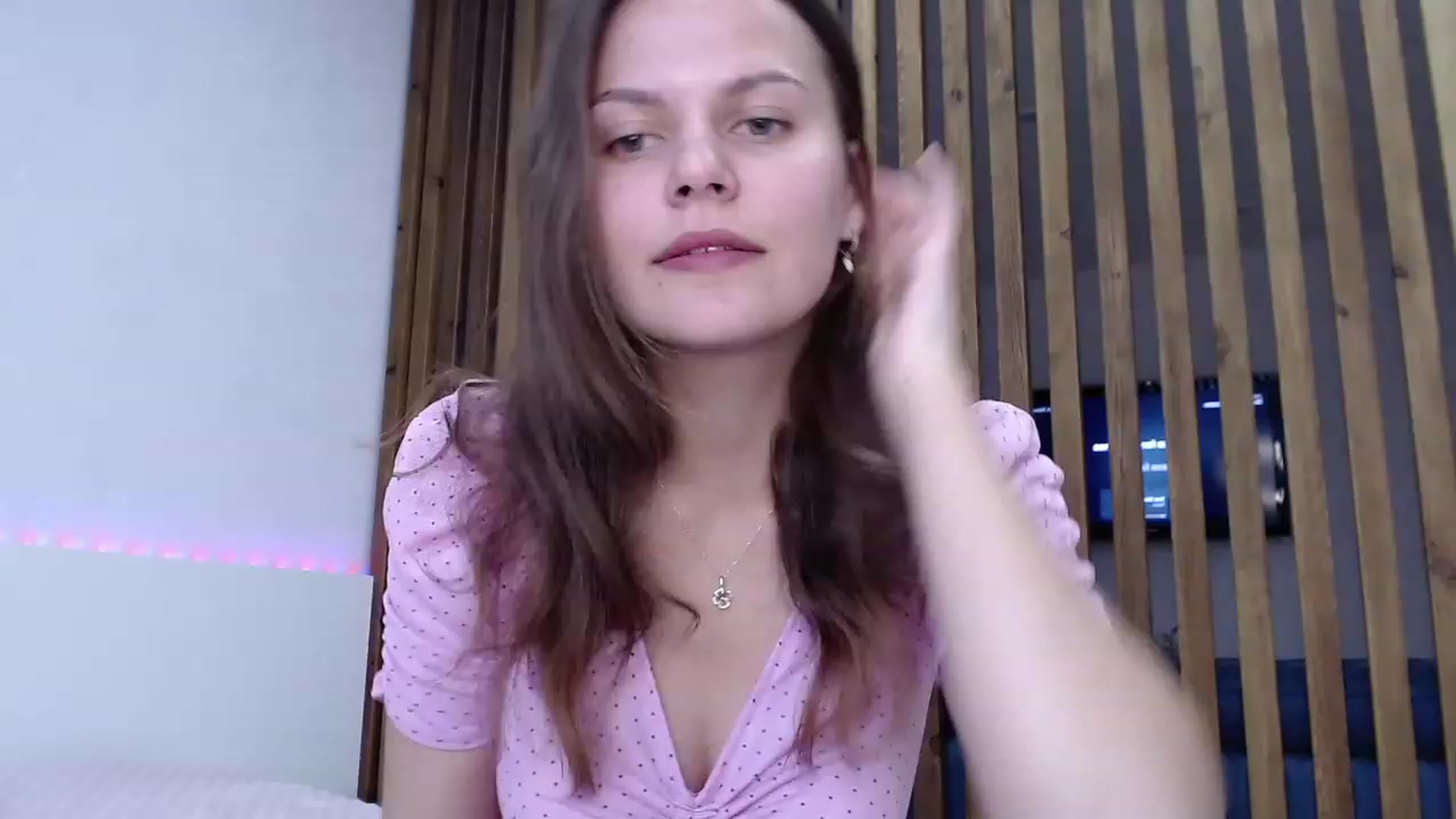 Gallery image thumbnail from LadyLika's myfreecams stream on, 09/26/2023, 10:40 image 15 of 20