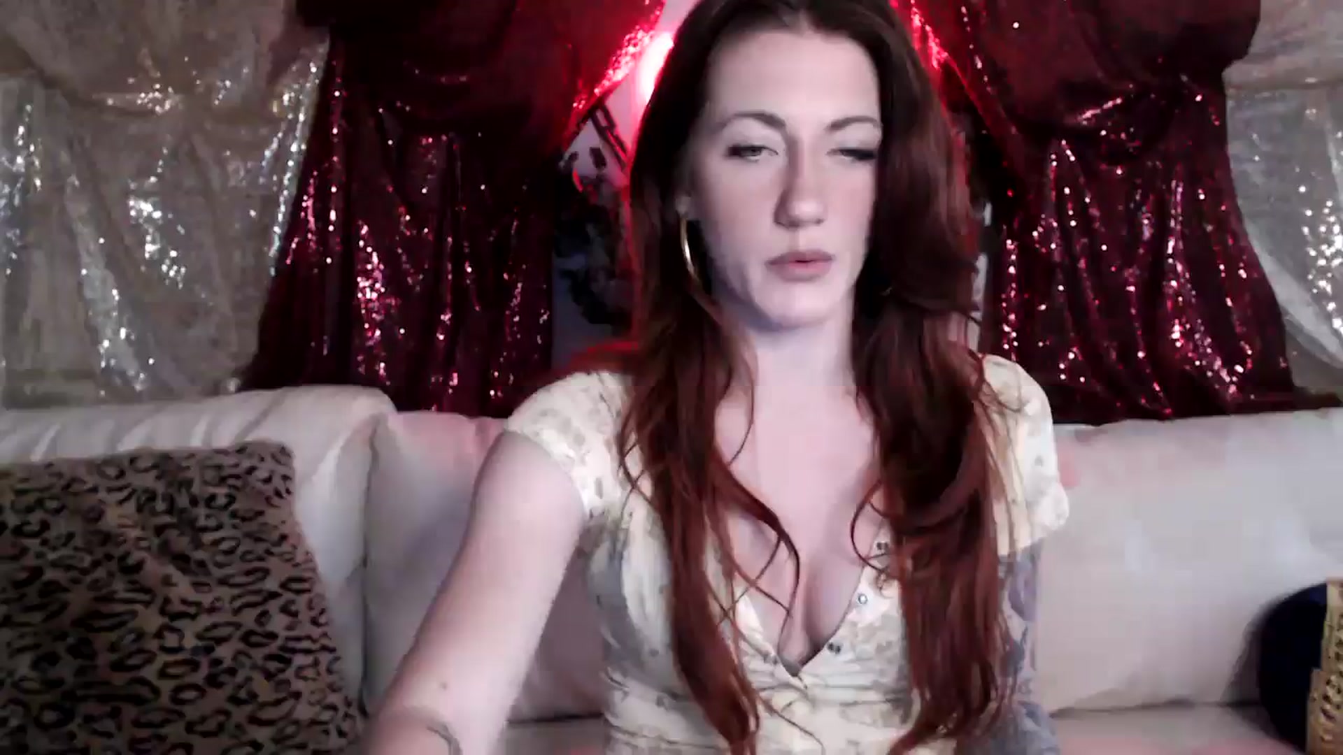 Gallery image thumbnail from LadyLittia's myfreecams stream on, 03/29/2025, 16:27 image 13 of 20