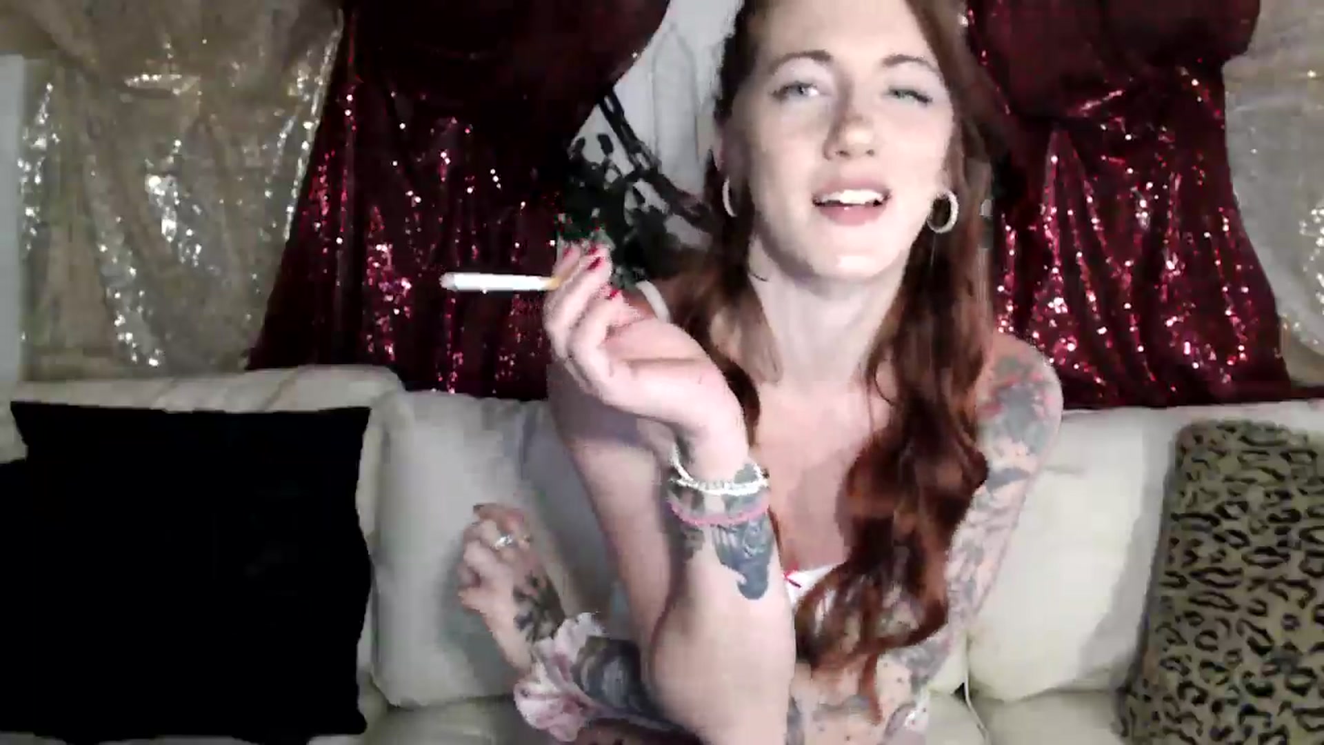 Gallery image thumbnail from LadyLittia's myfreecams stream on, 04/05/2025, 14:05 image 15 of 20