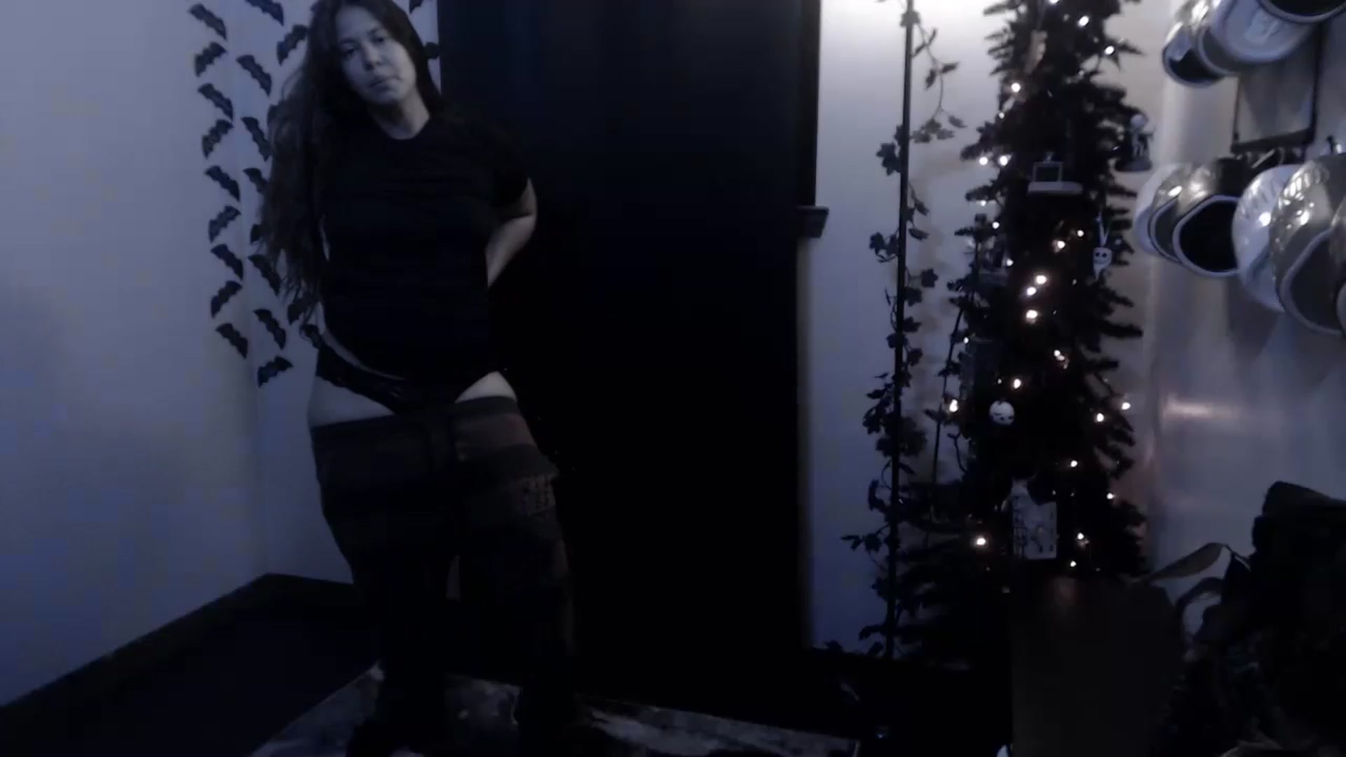 Gallery image thumbnail from LadyMarceline's myfreecams stream on, 11/27/2022, 06:45 image 14 of 20