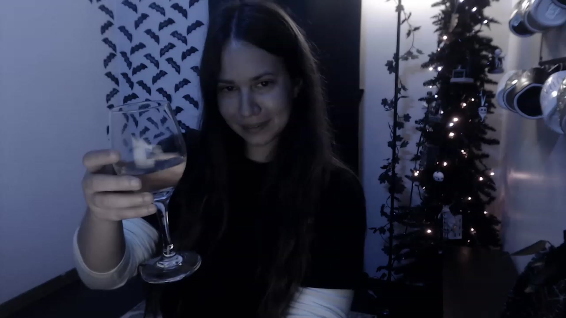 Gallery image thumbnail from LadyMarceline's myfreecams stream on, 12/03/2022, 07:17 image 2 of 20