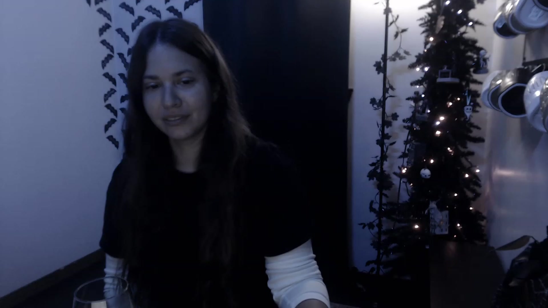 Gallery image thumbnail from LadyMarceline's myfreecams stream on, 12/03/2022, 07:17 image 6 of 20