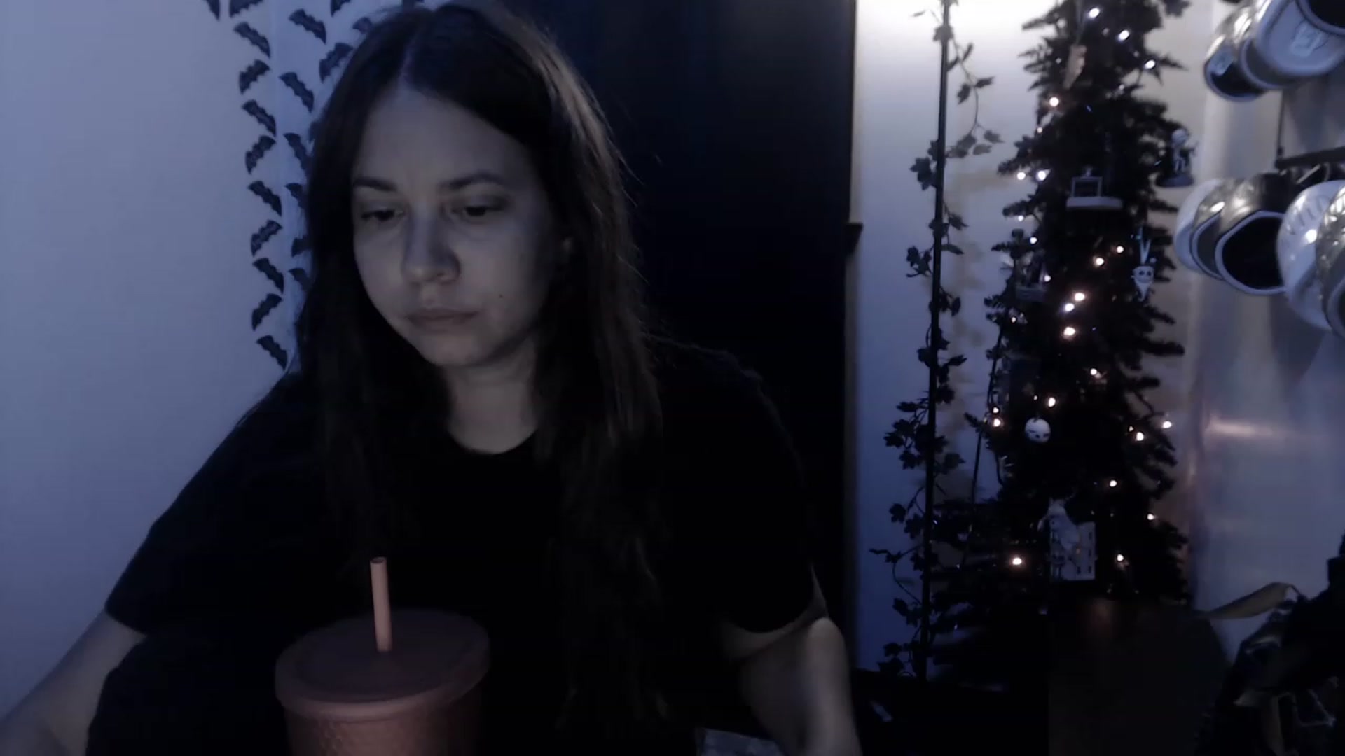 Gallery image thumbnail from LadyMarceline's myfreecams stream on, 12/04/2022, 06:46 image 1 of 20