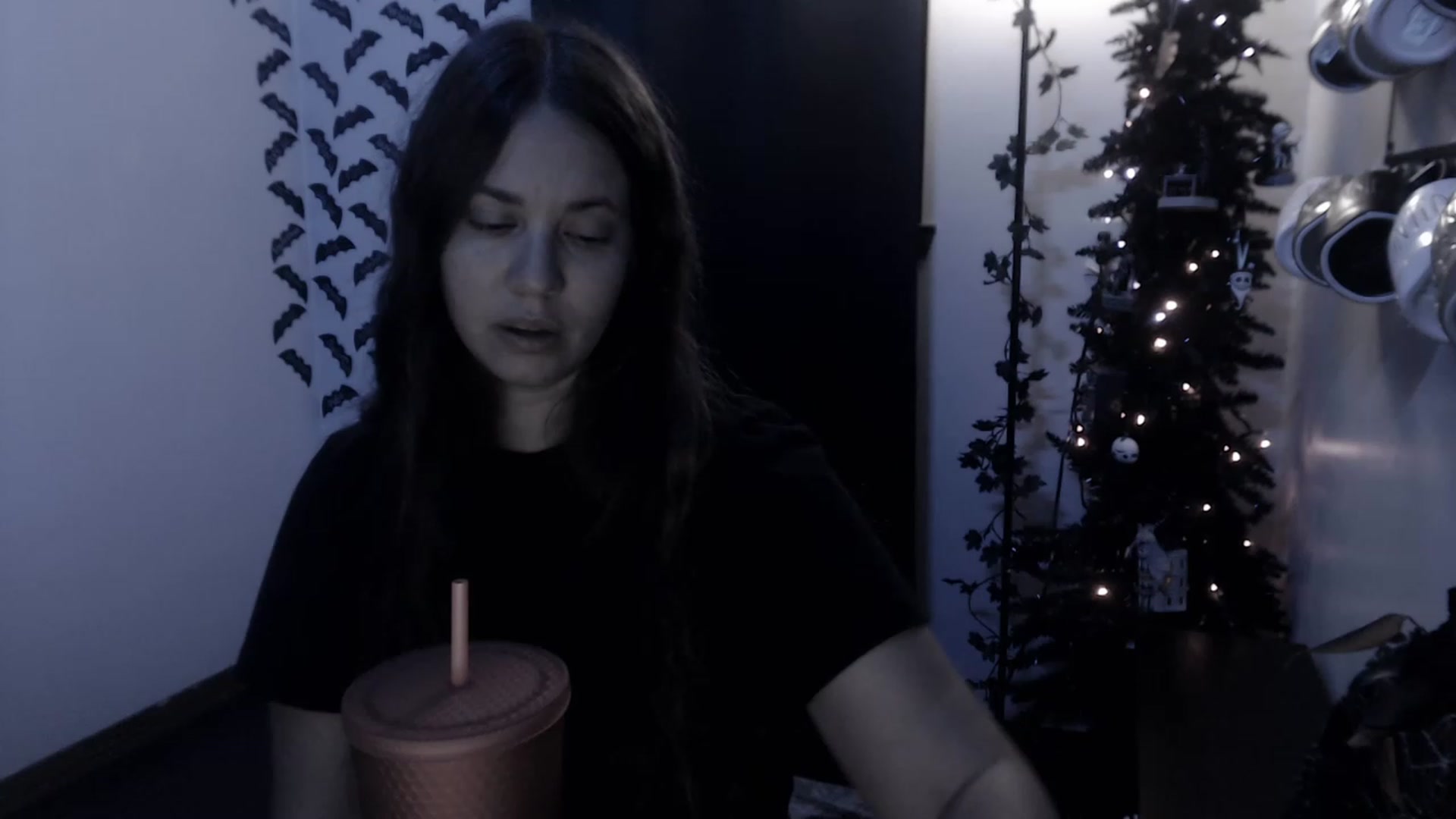 Gallery image thumbnail from LadyMarceline's myfreecams stream on, 12/04/2022, 06:46 image 7 of 20